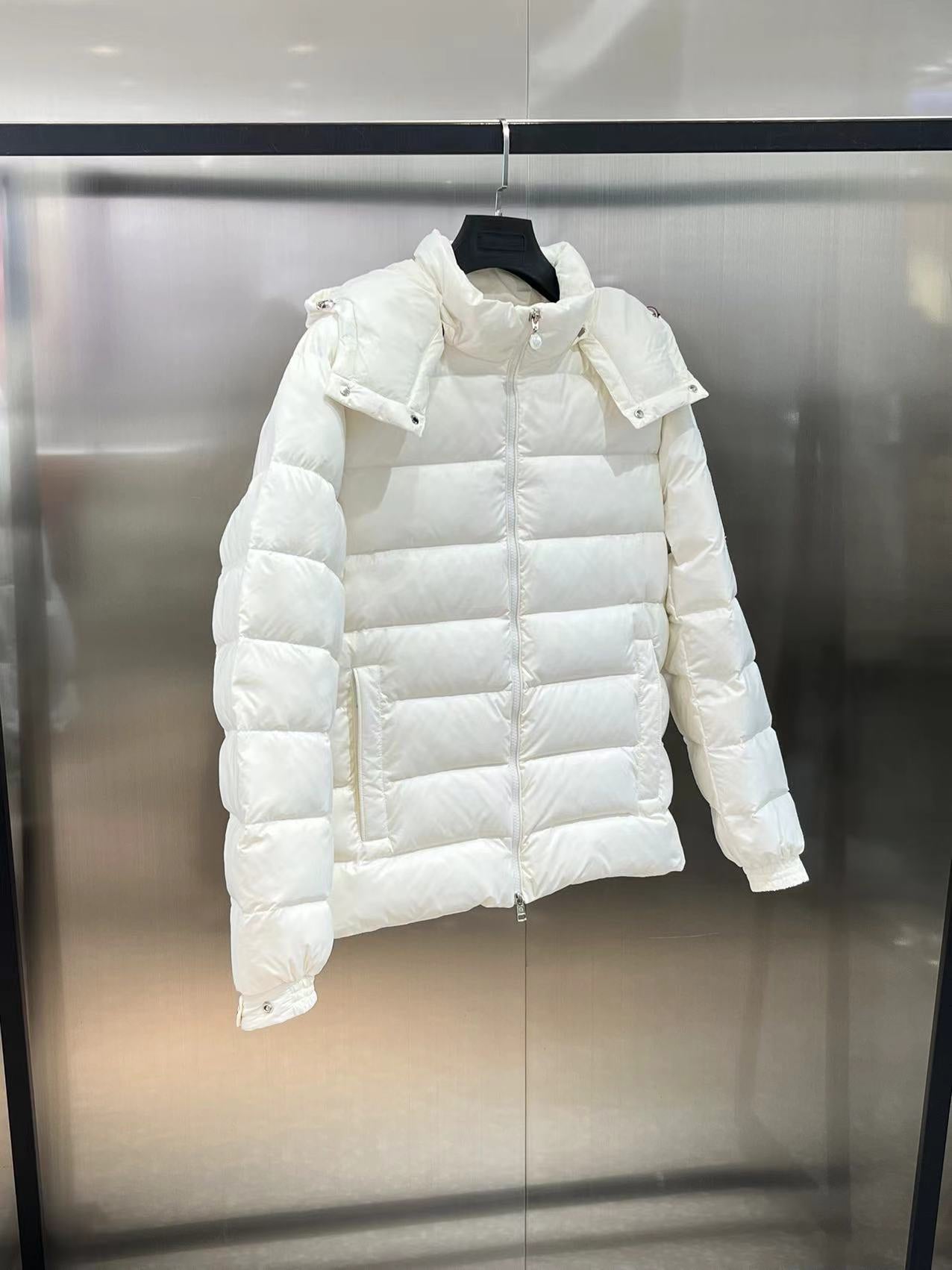 MNCLR PUFFER (pre-order)