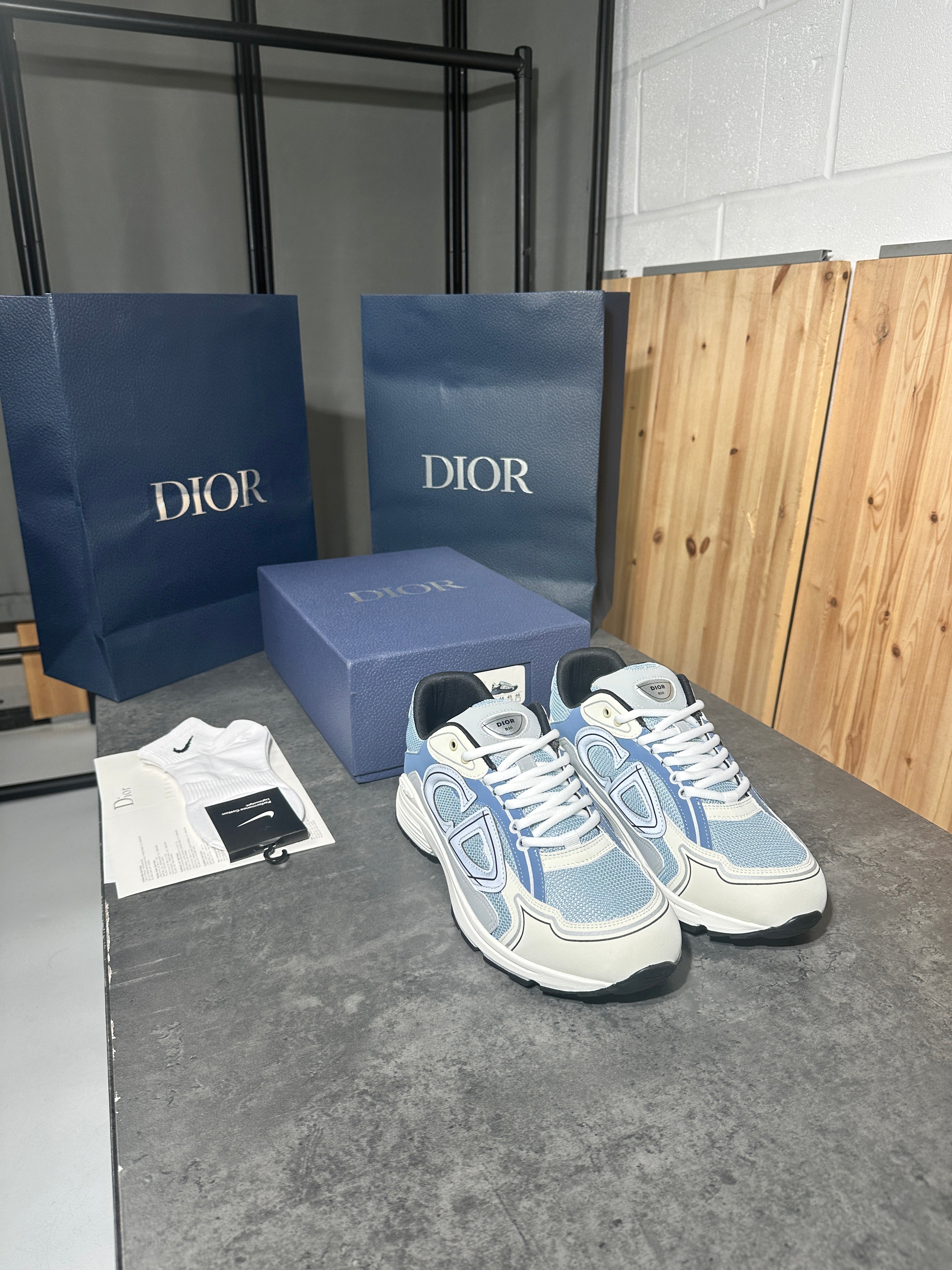 (pre-order)IOR - b30 baby blue