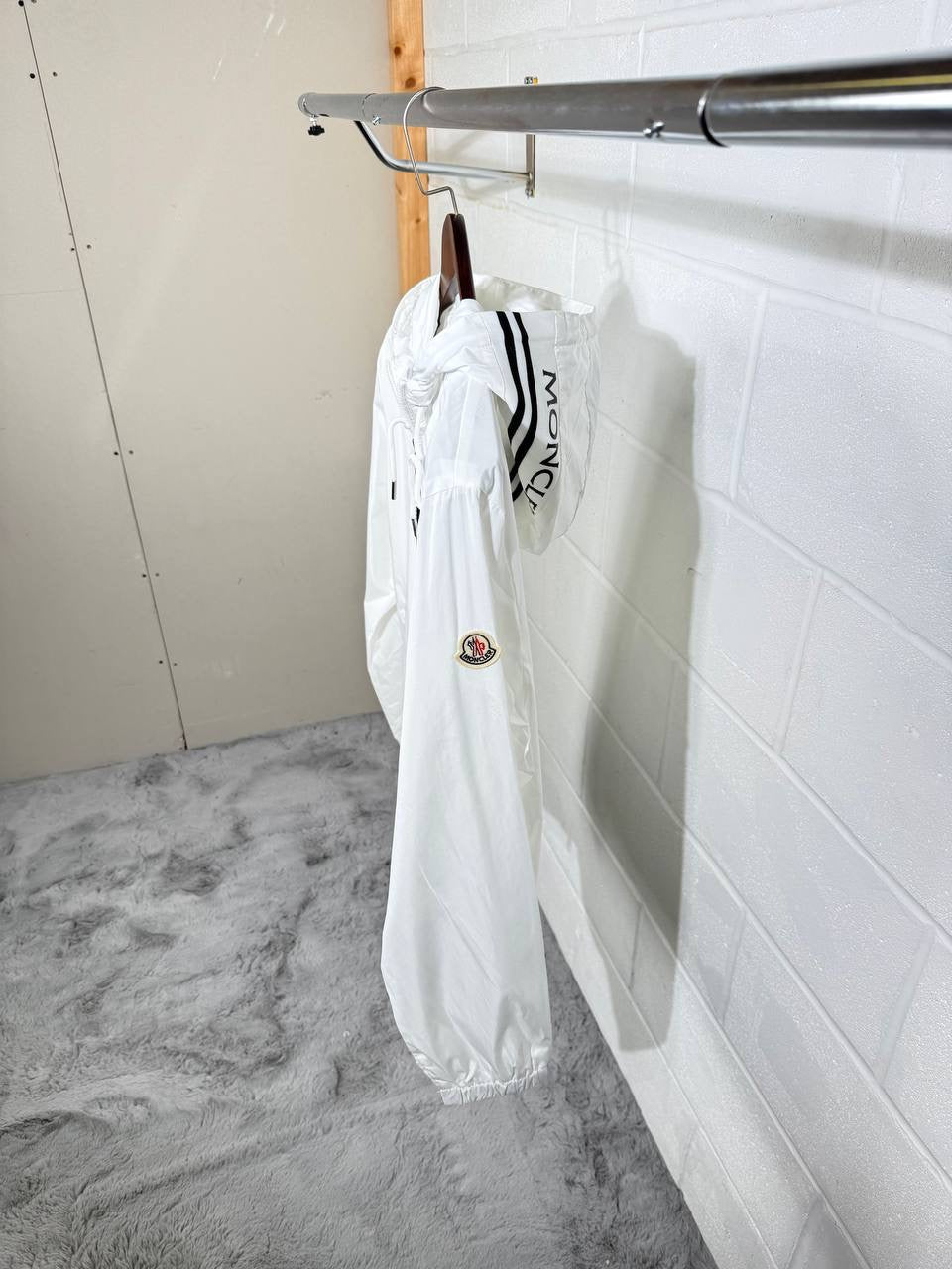 MNCLR WINDBREAKER WHITE