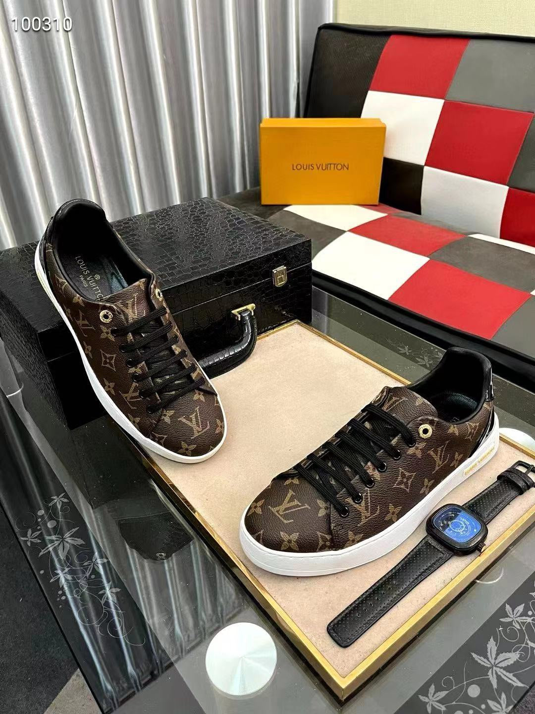 LVE SNEAKERS (pre-order)