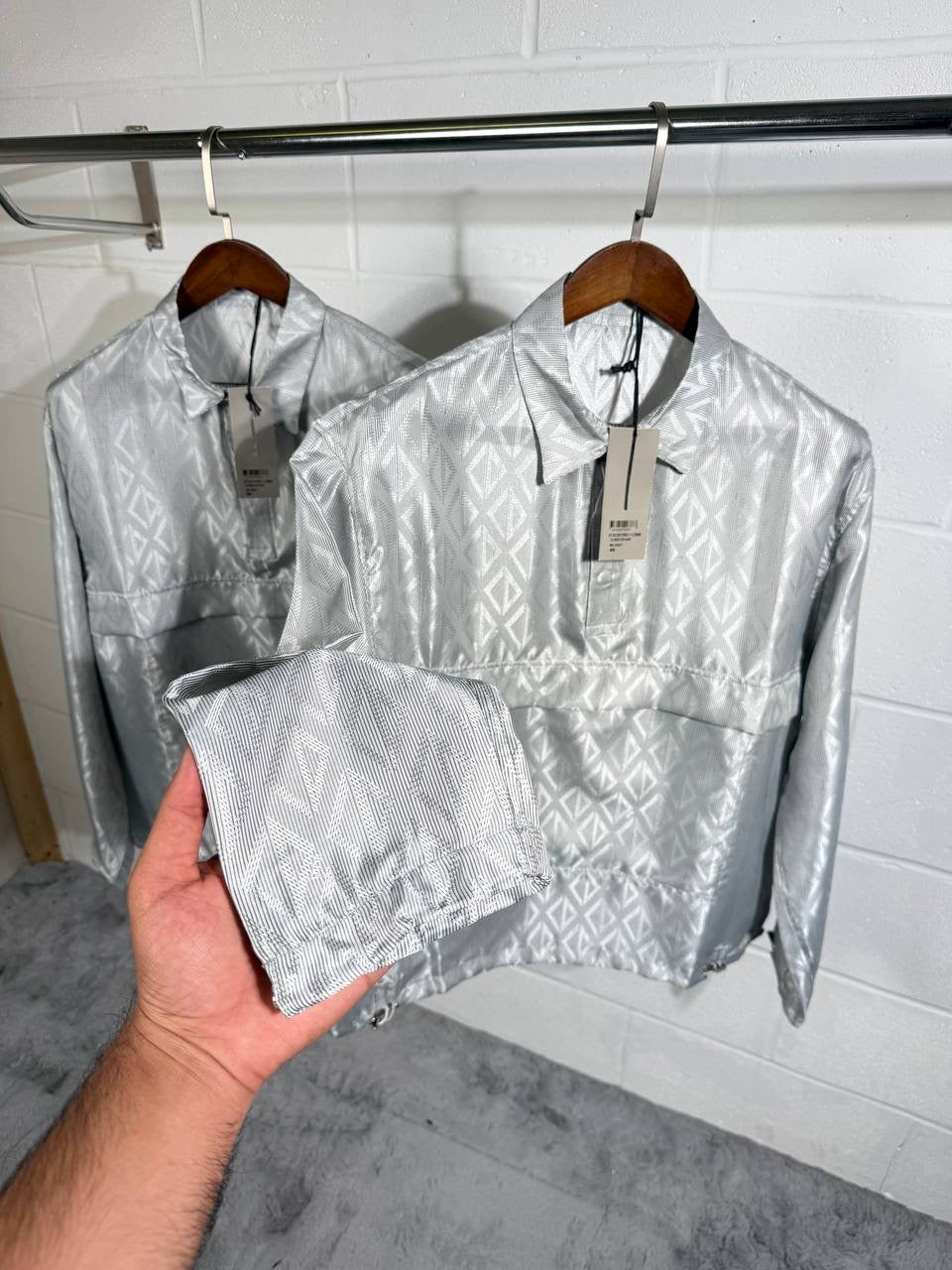 IOR SUMMER WINDBREAKER
