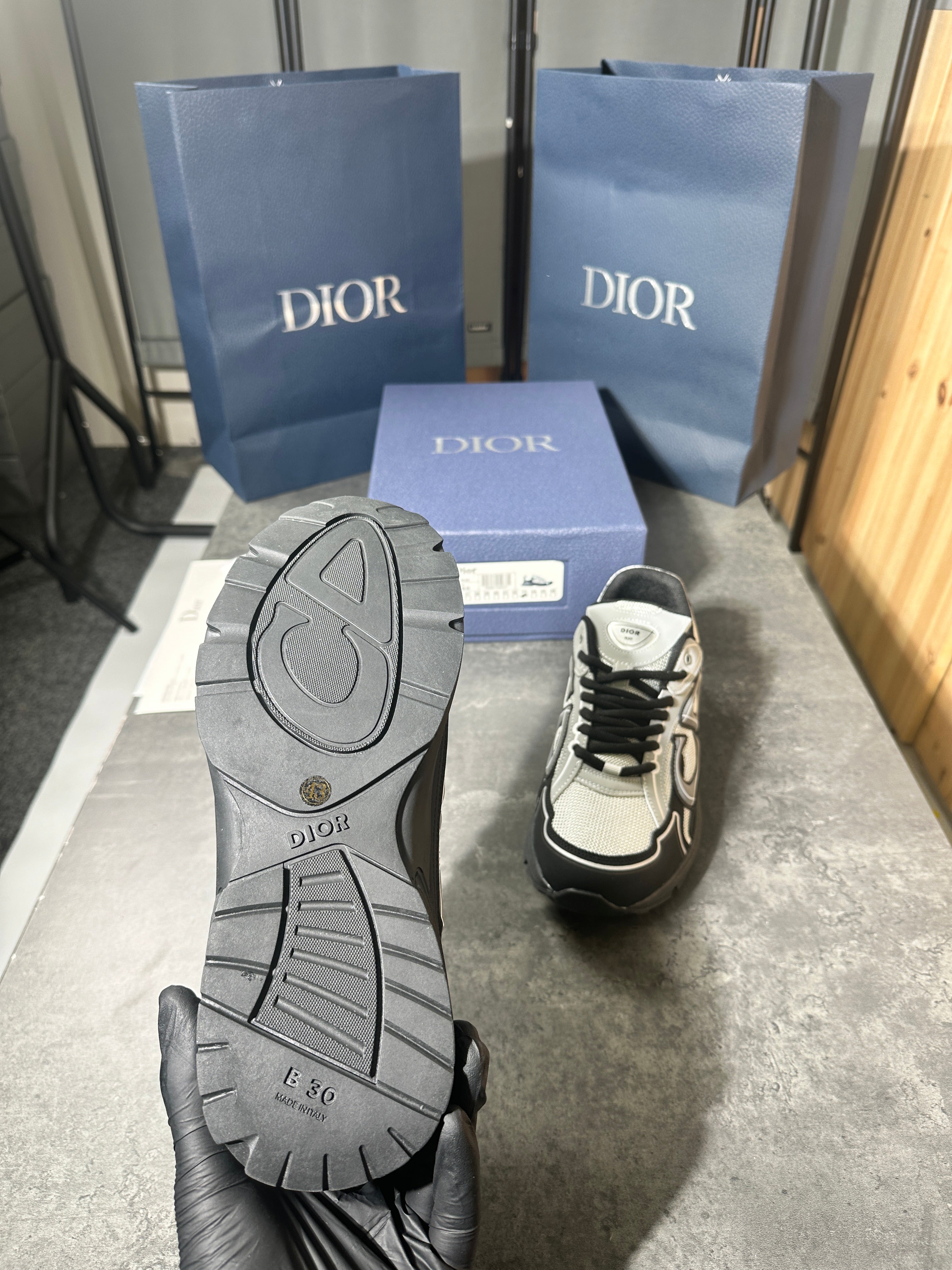 (pre-order)IOR - b30 black and grey