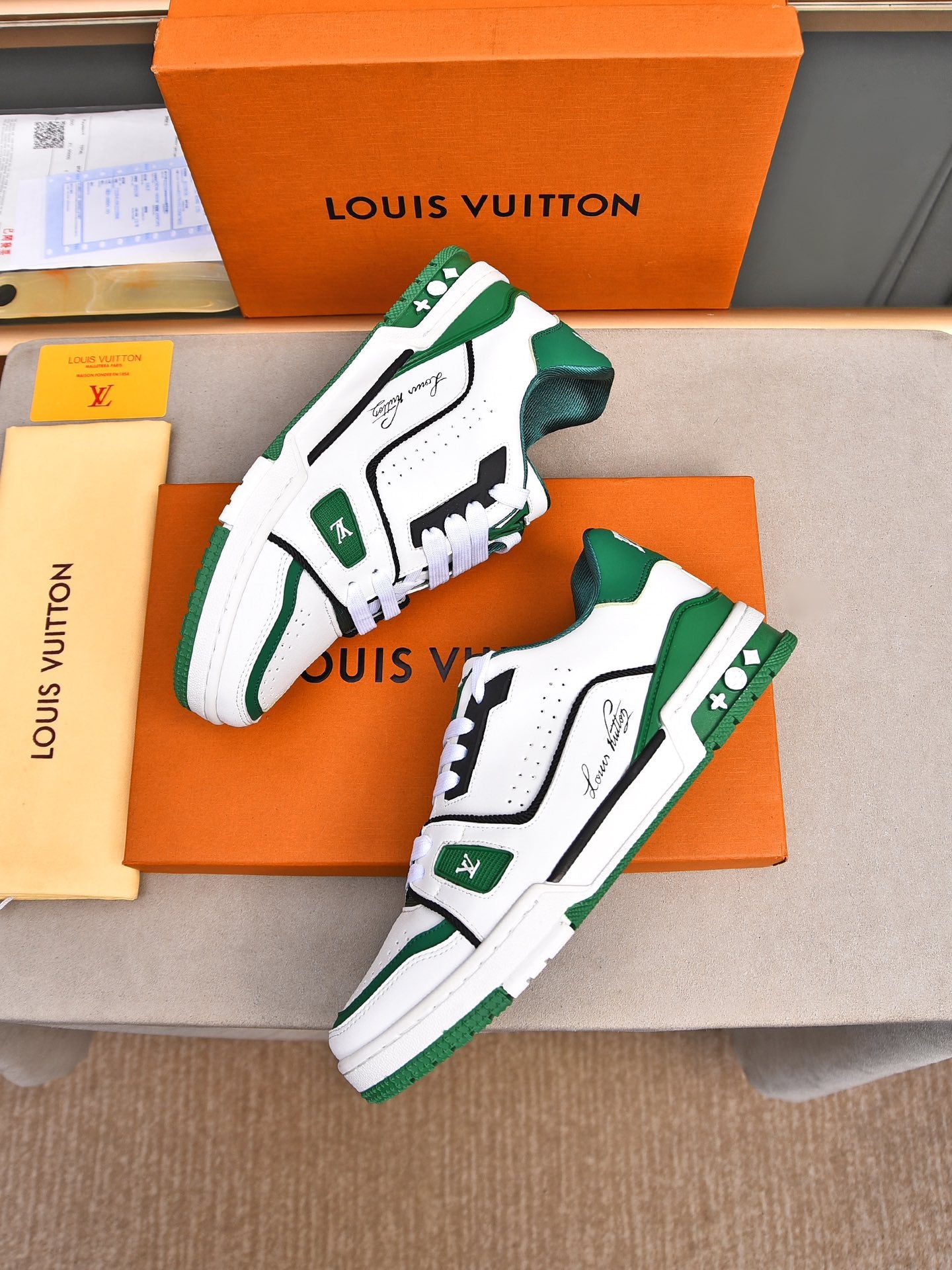 LVE TRAINERS WHITE/GREEN (pre-order)