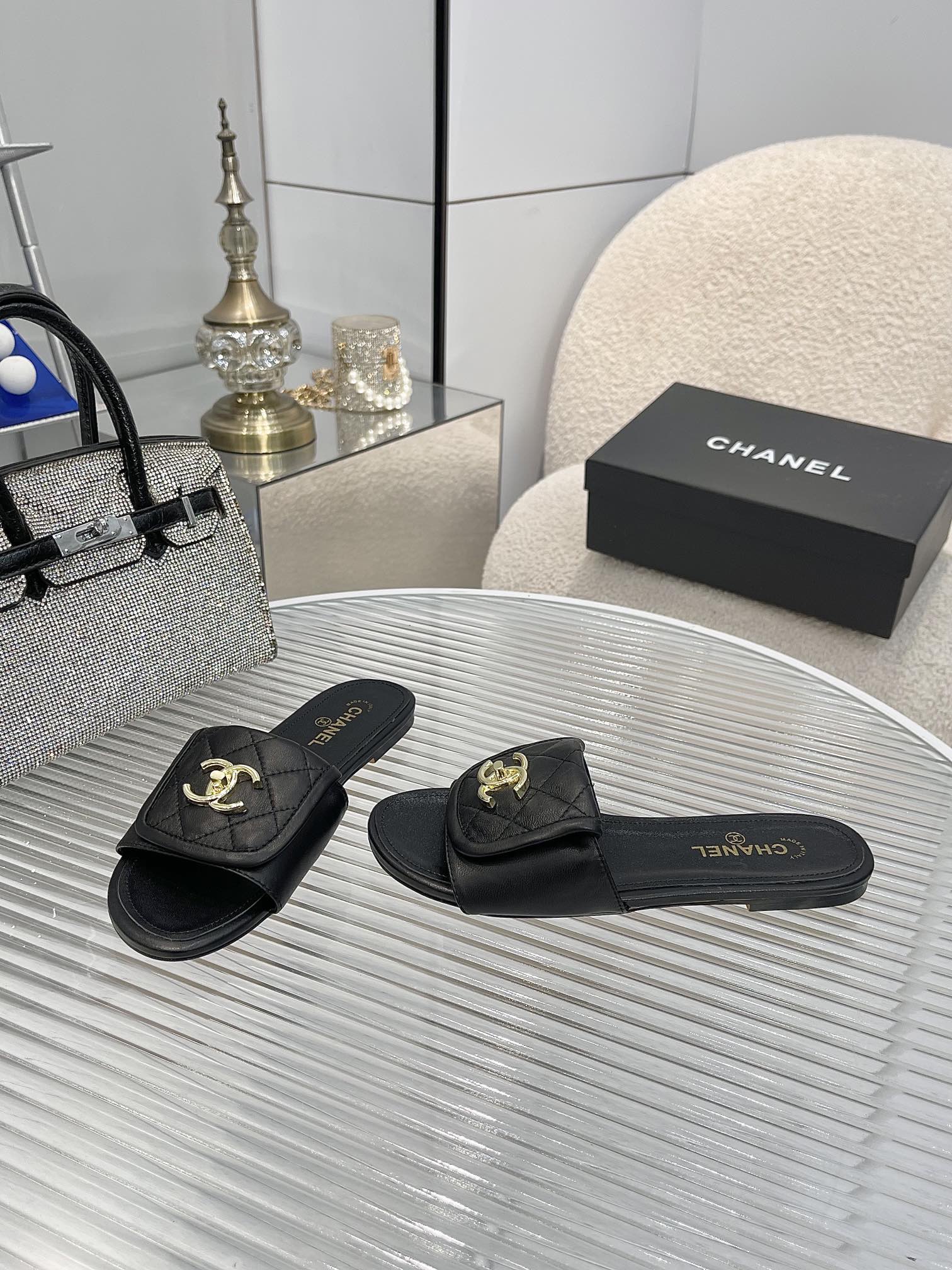 CHNL SLIDERS WOMEN (pre-order)