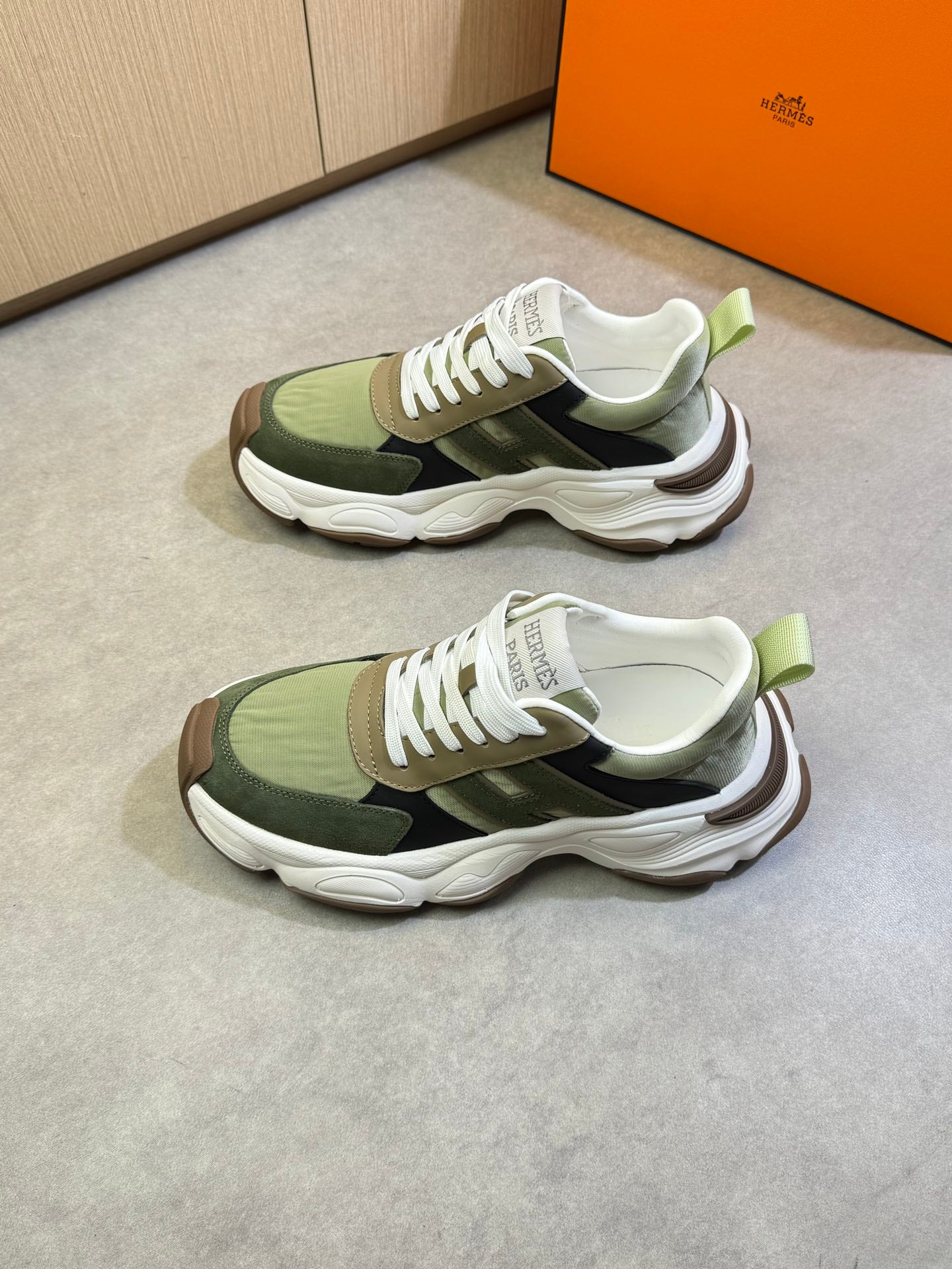 HRM TRAINERS (pre-order)