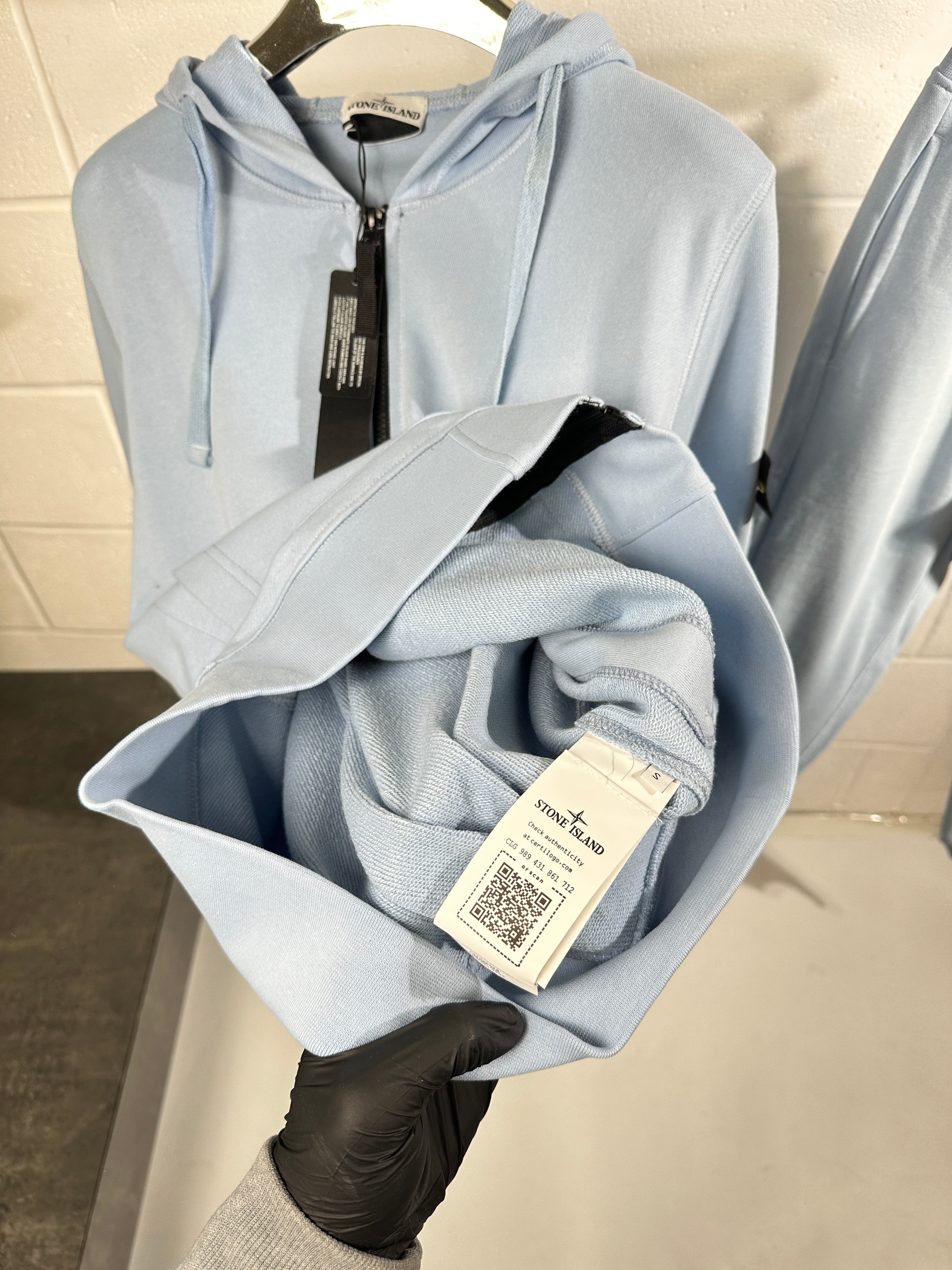 Survêtement bleu bébé