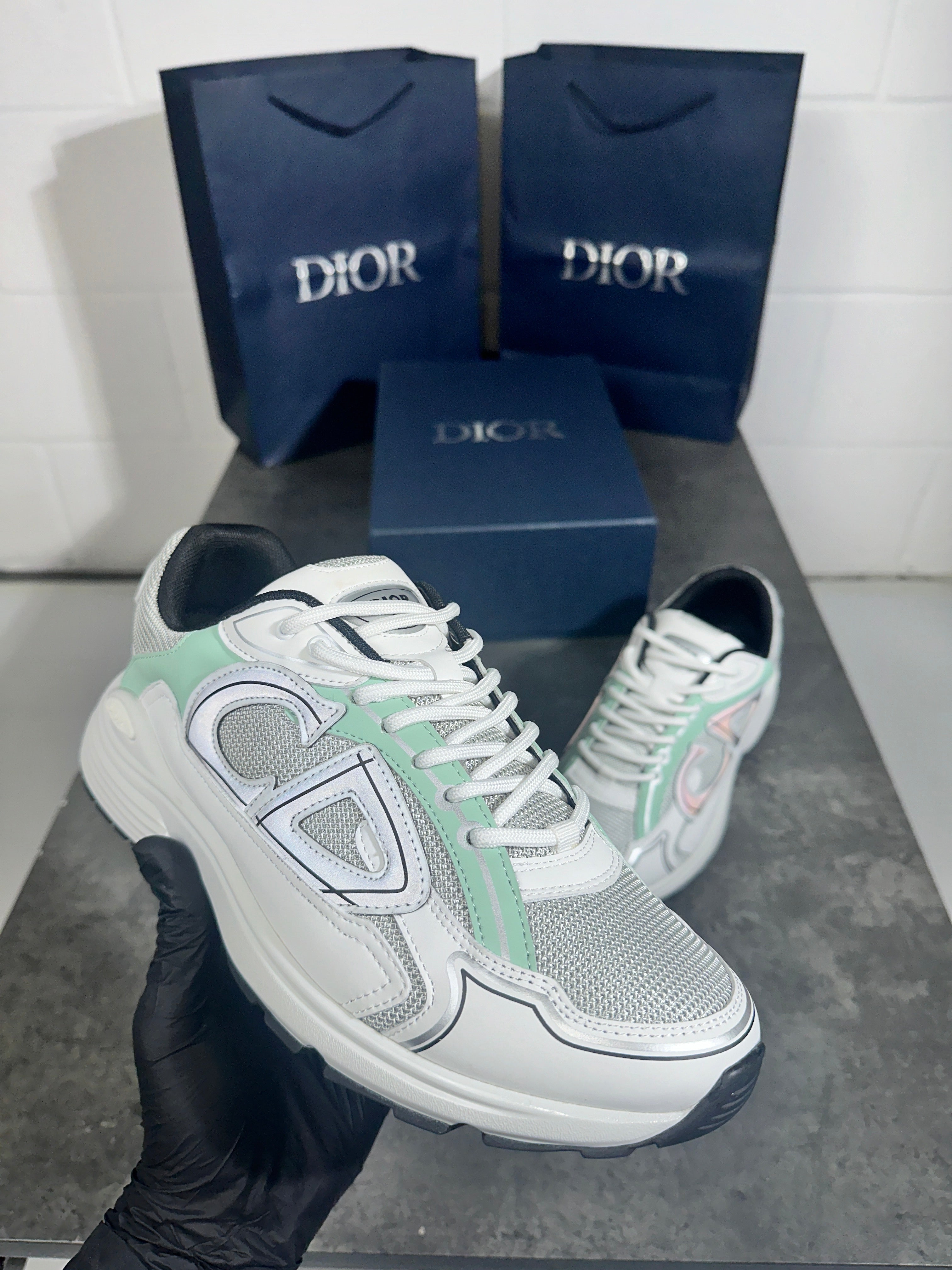 (pre-order)IOR b30 - white n green (exclusive color-way)