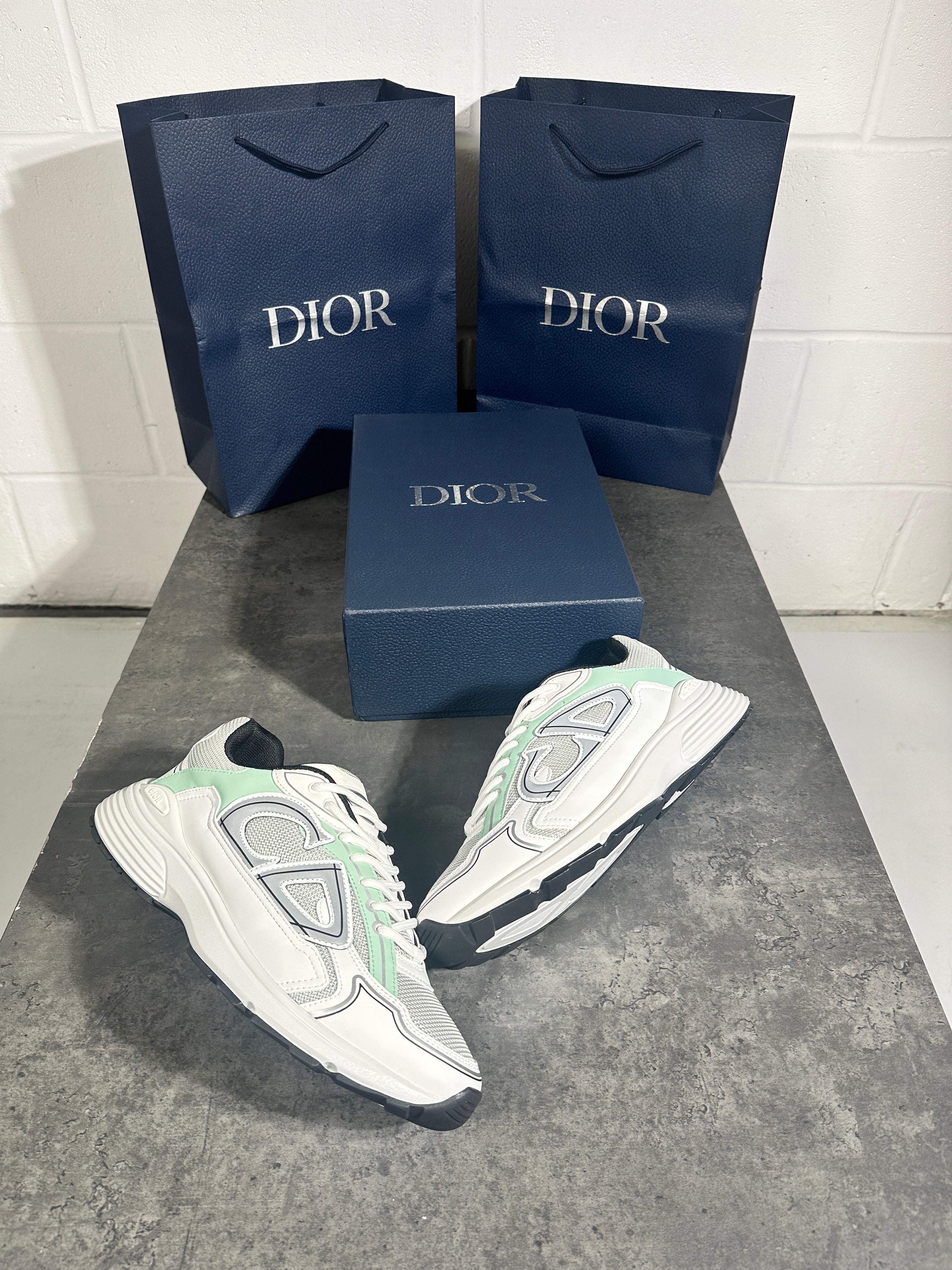(pre-order)IOR b30 - white n green (exclusive color-way)