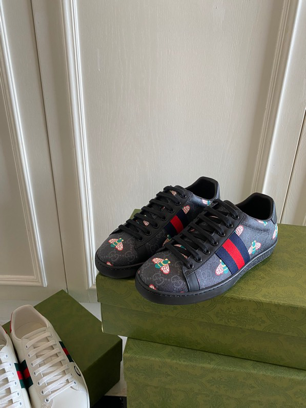 UCCI SNEAKER (pre-order)