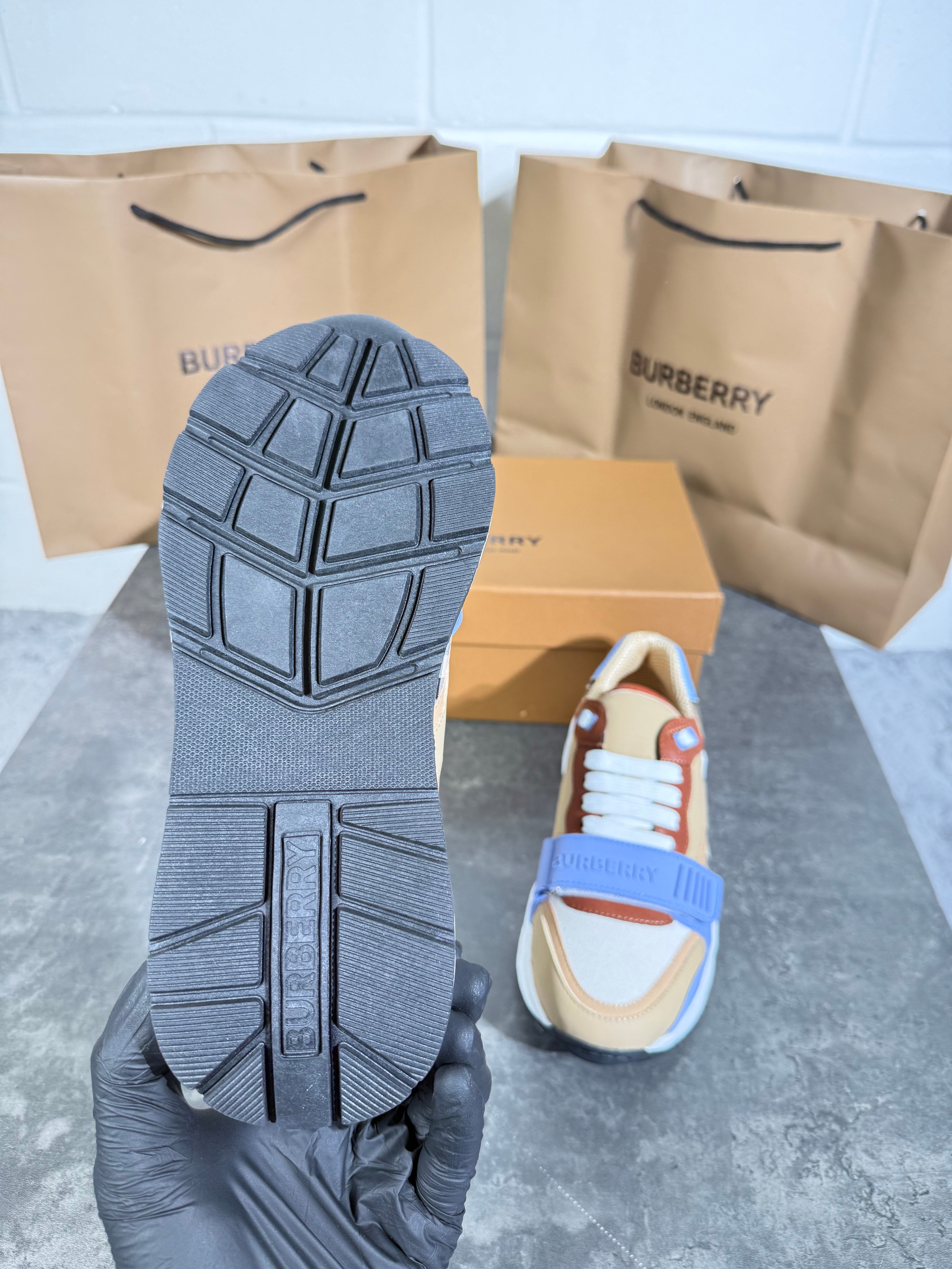 BURB ladies trainers blue