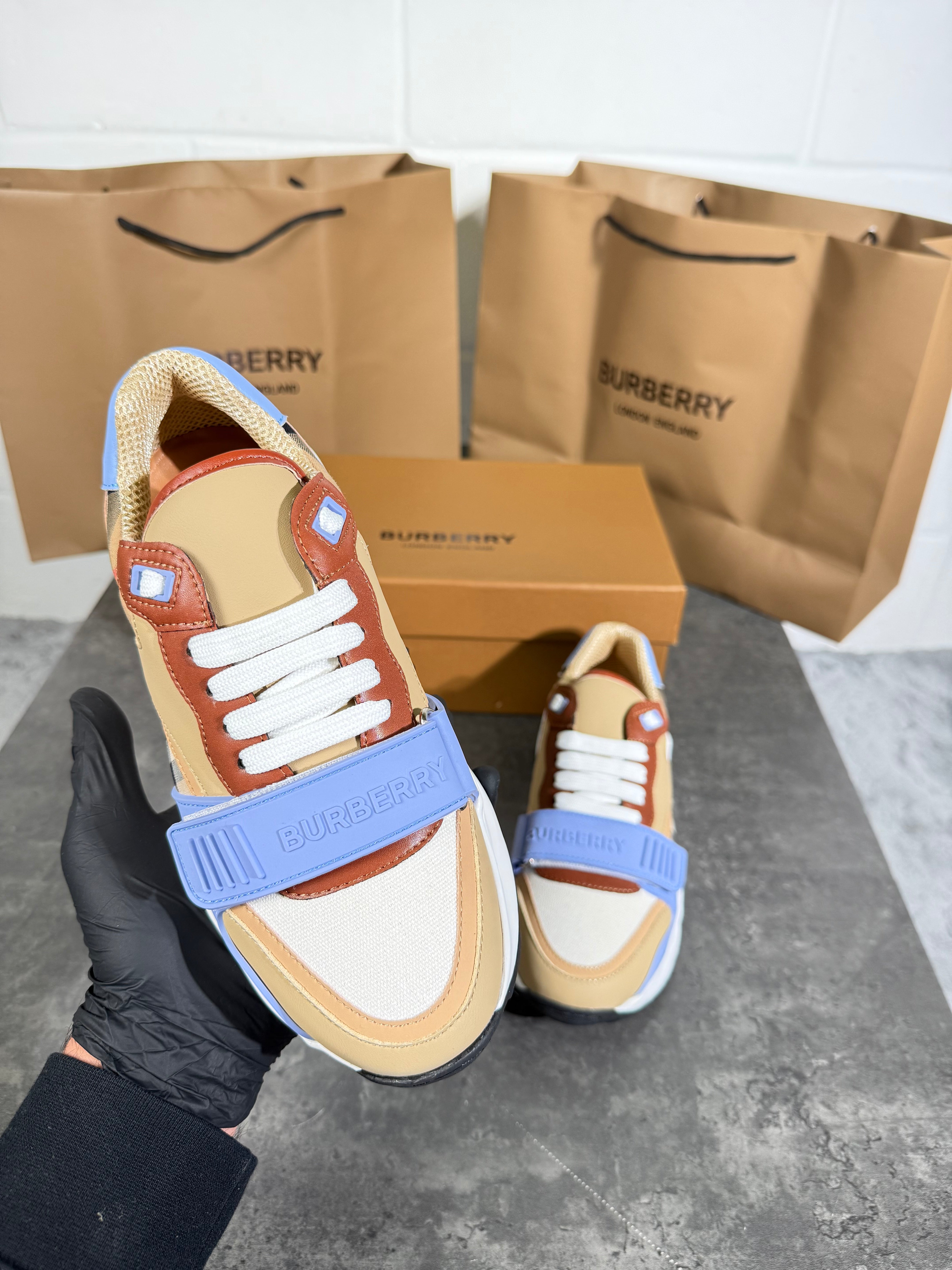 BURB ladies trainers blue