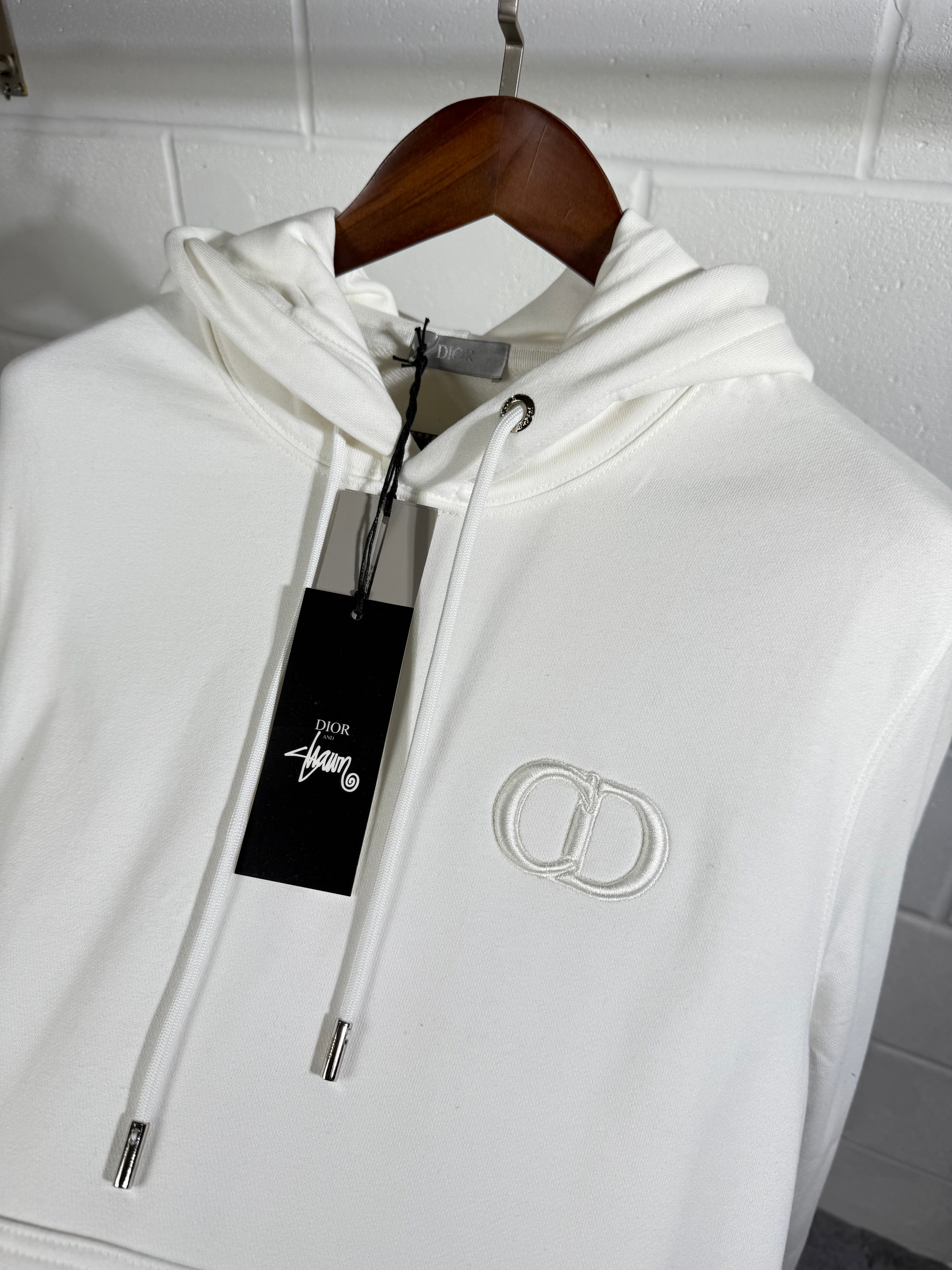 CD logo hoodie white