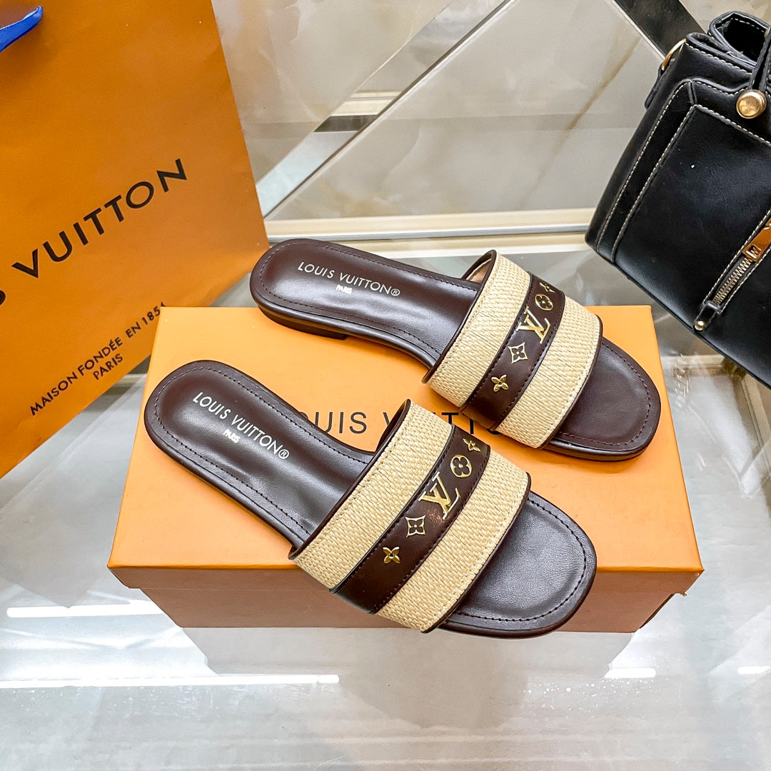 LVE SLIDERS WOMEN (pre-order)