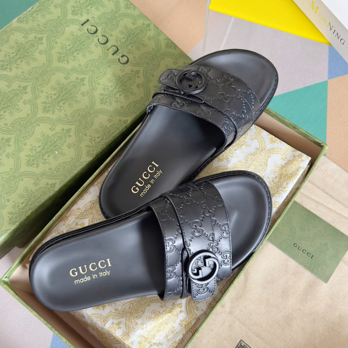 UCCI SLIDERS MEN (pre-order)