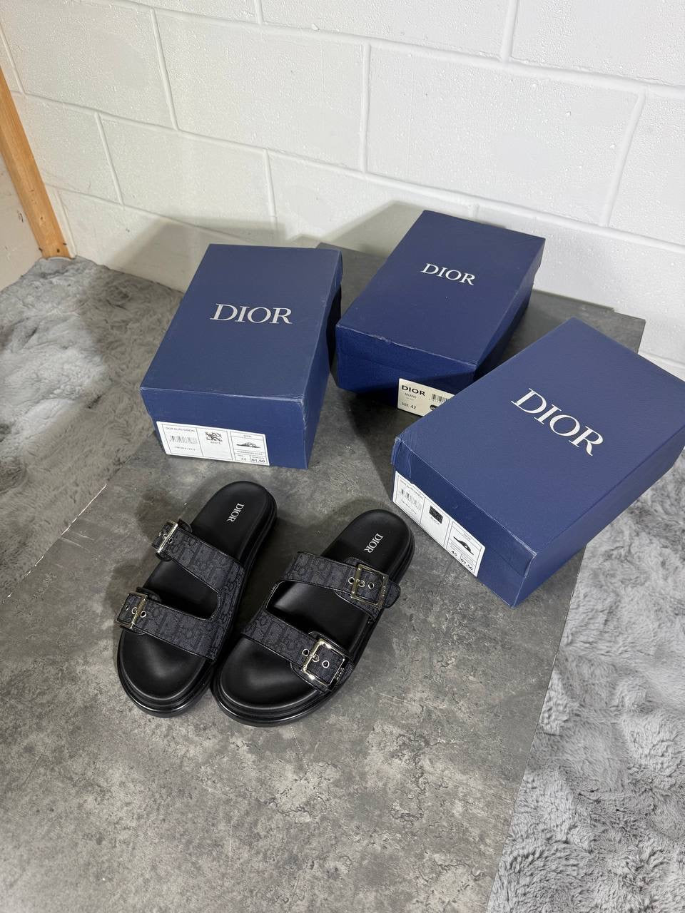 IOR AQUA SANDALS BLACK