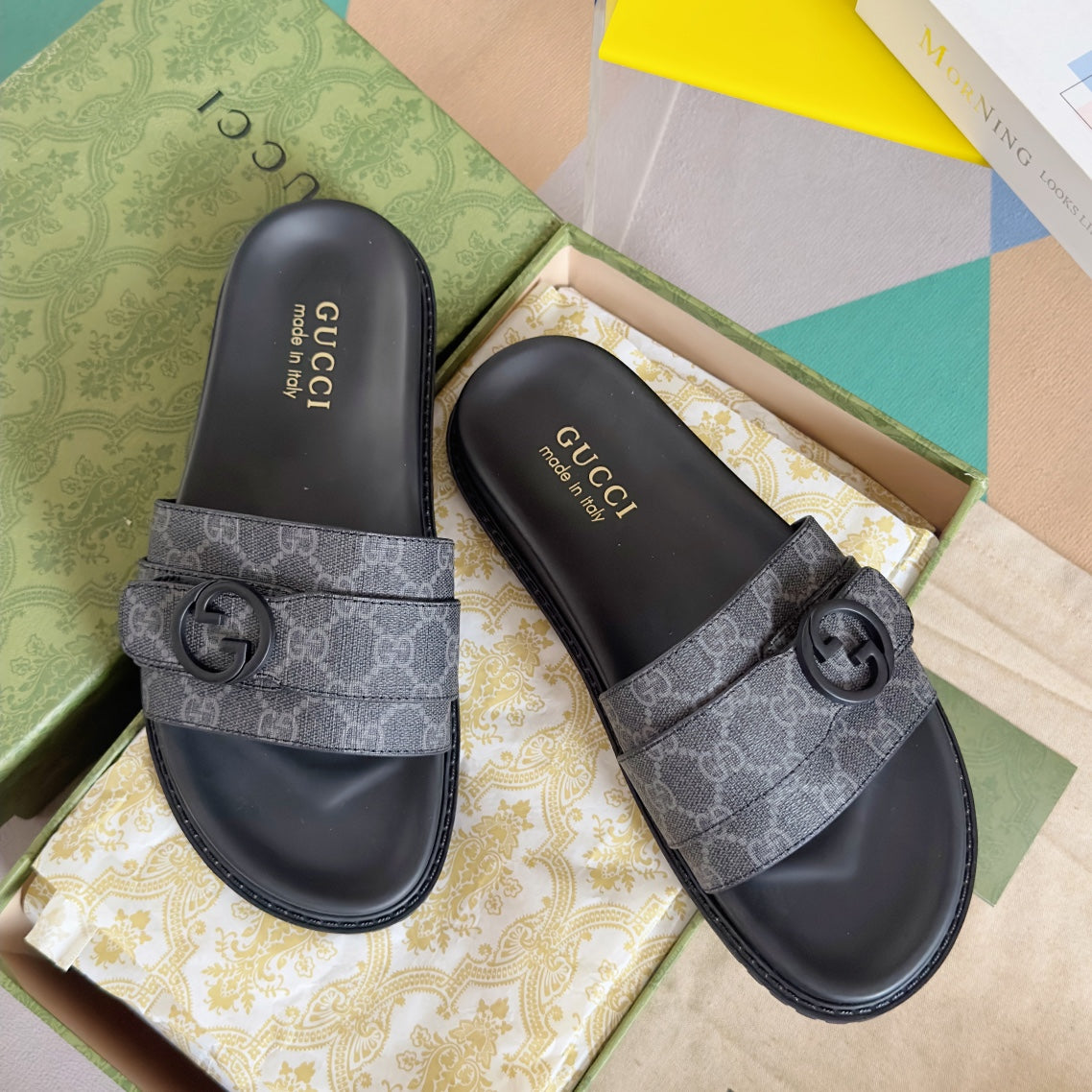 UCCI SLIDERS MEN (pre-order)