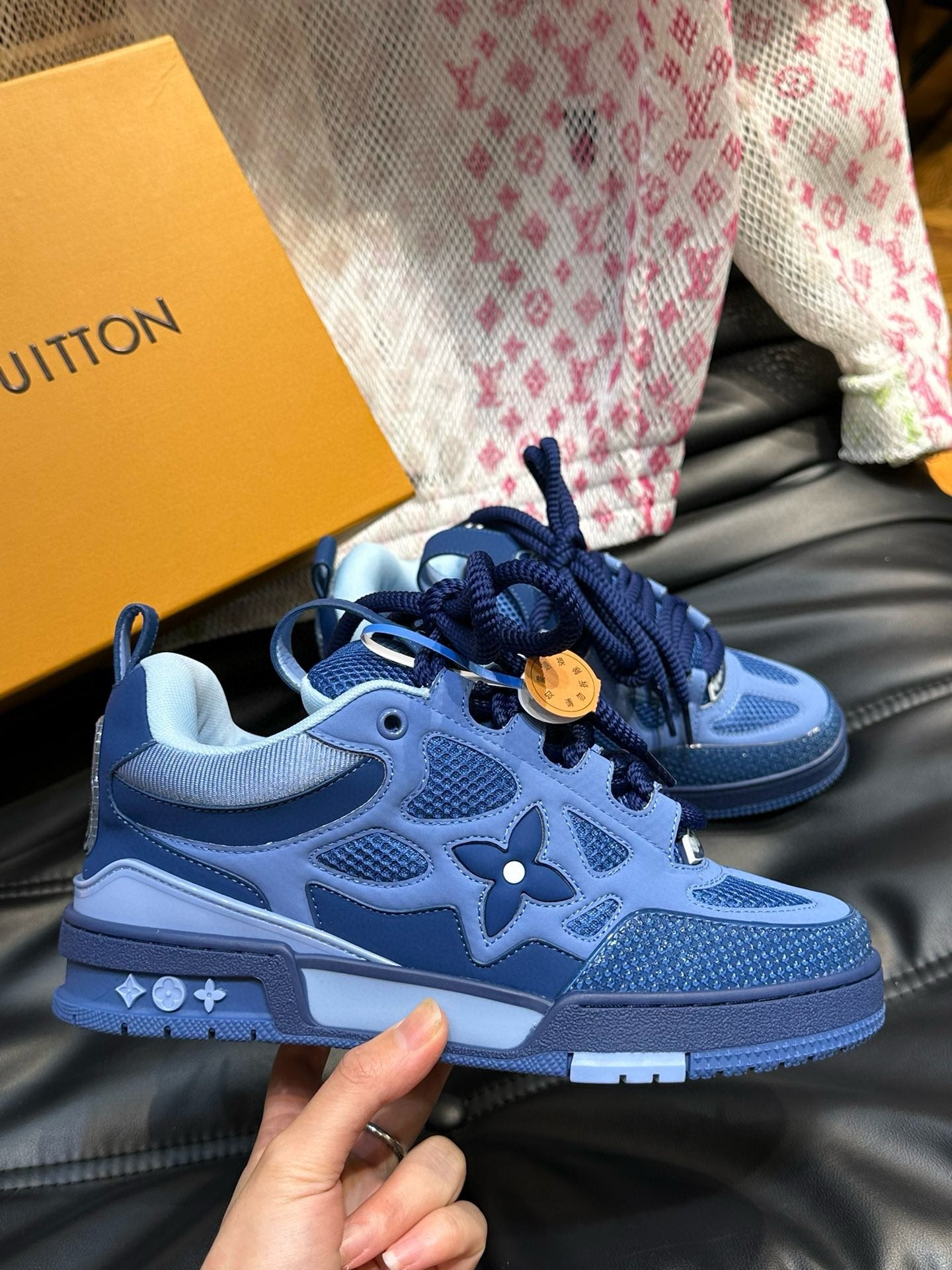 LVE SKATES BLEU (précommande)