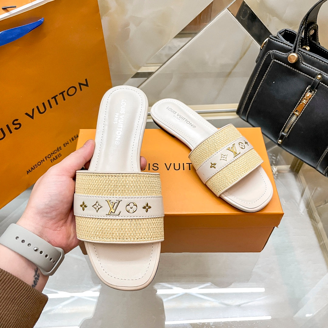 LVE SLIDERS WOMEN (pre-order)
