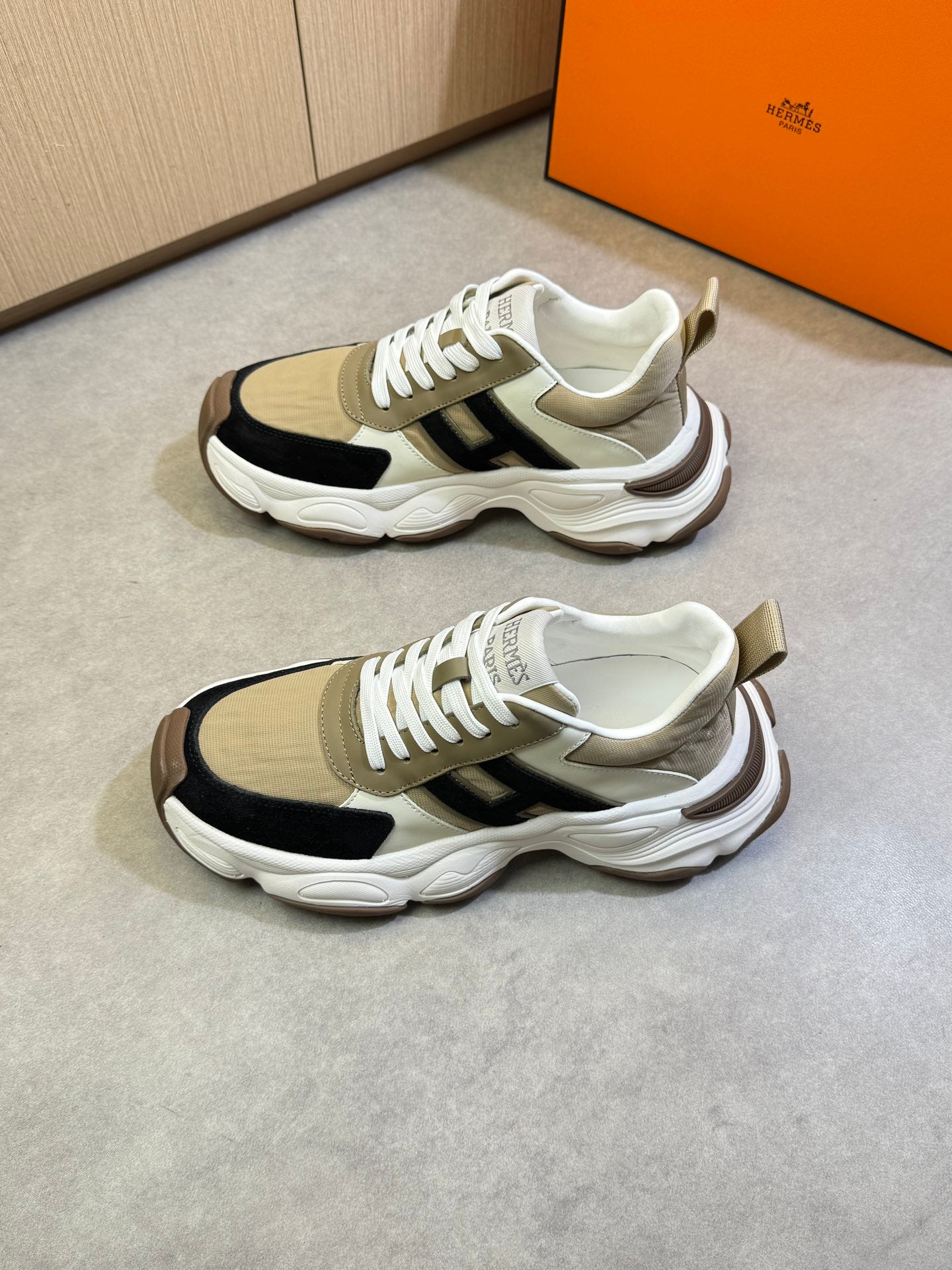 HRM TRAINERS (pre-order)