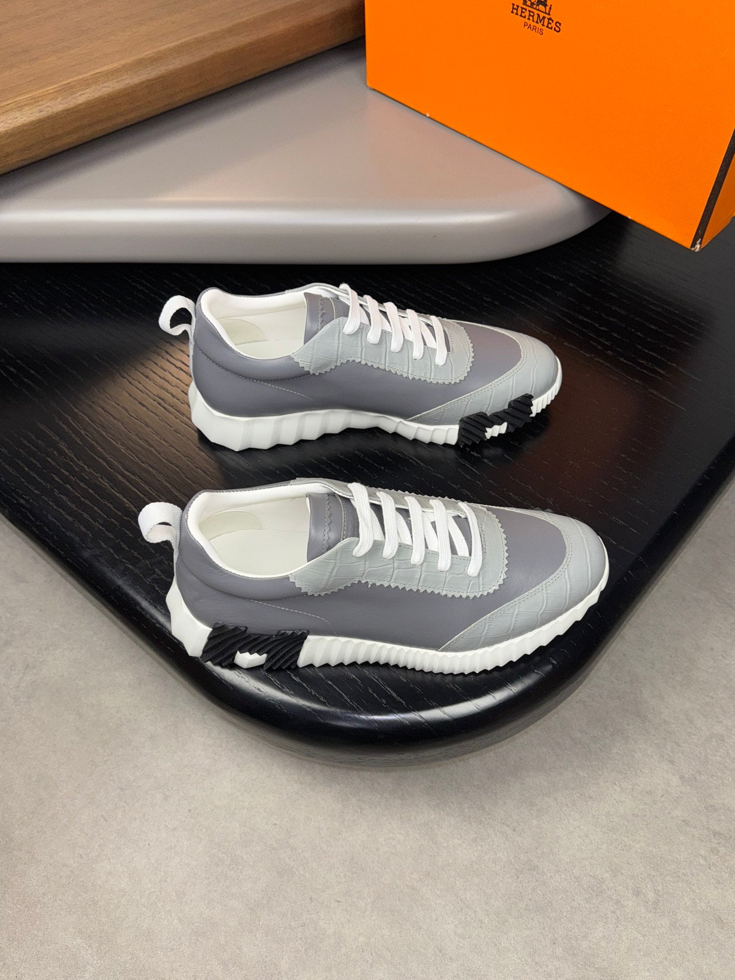 HRM BOUNCING (pre-order)