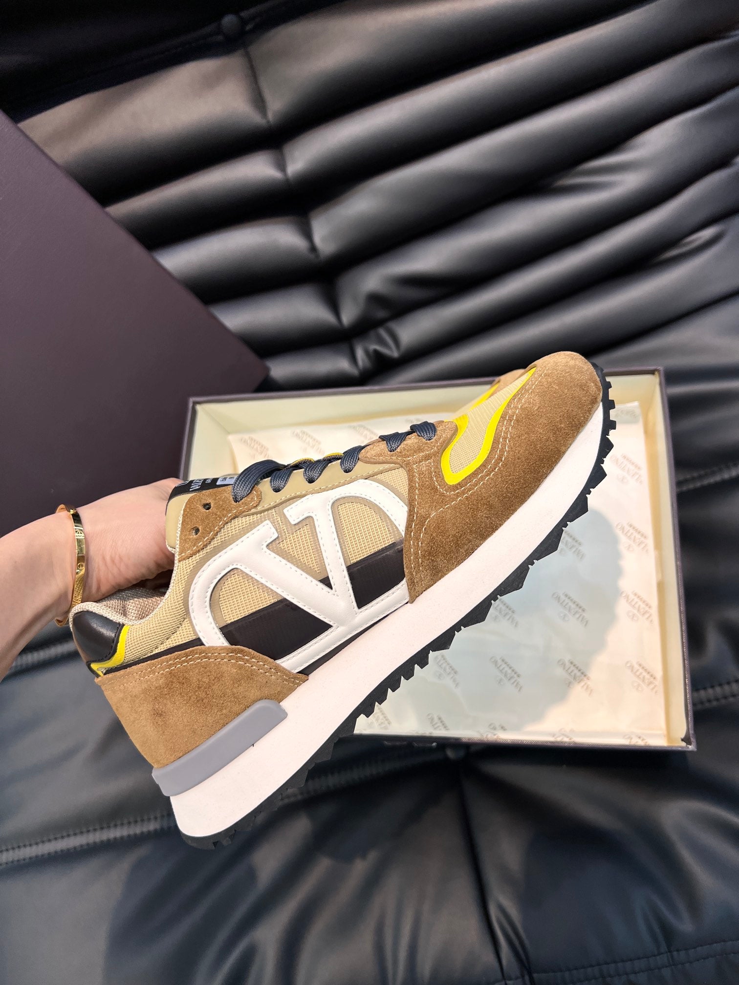VLT SNEAKERS BRONZE (pre-order)