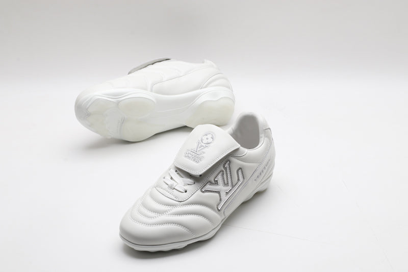 Baskets de football LVE blanches (précommande)