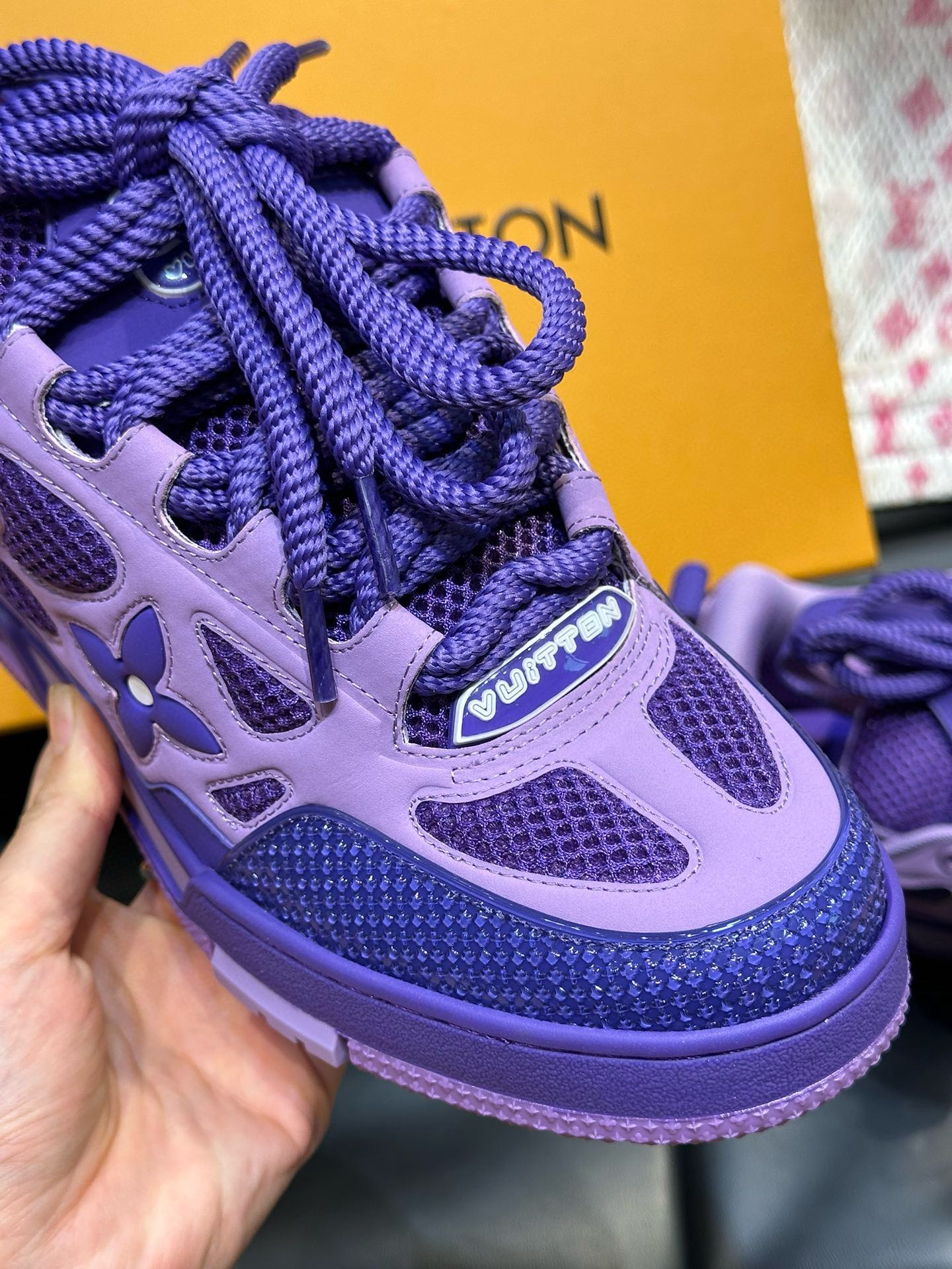 LVE SKATES VIOLET (précommande)