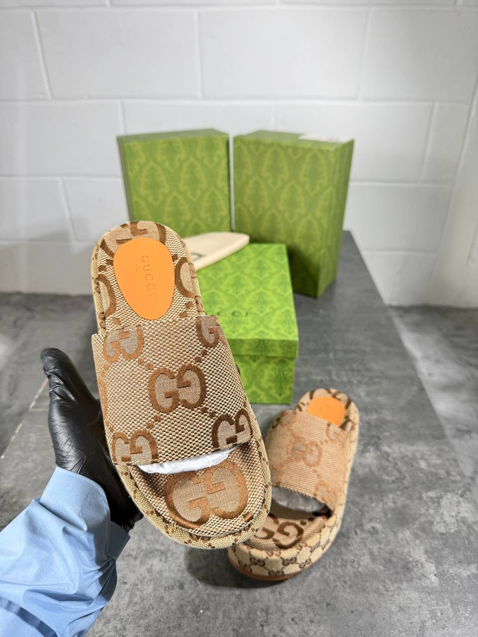 UCCI WEDGES BROWN