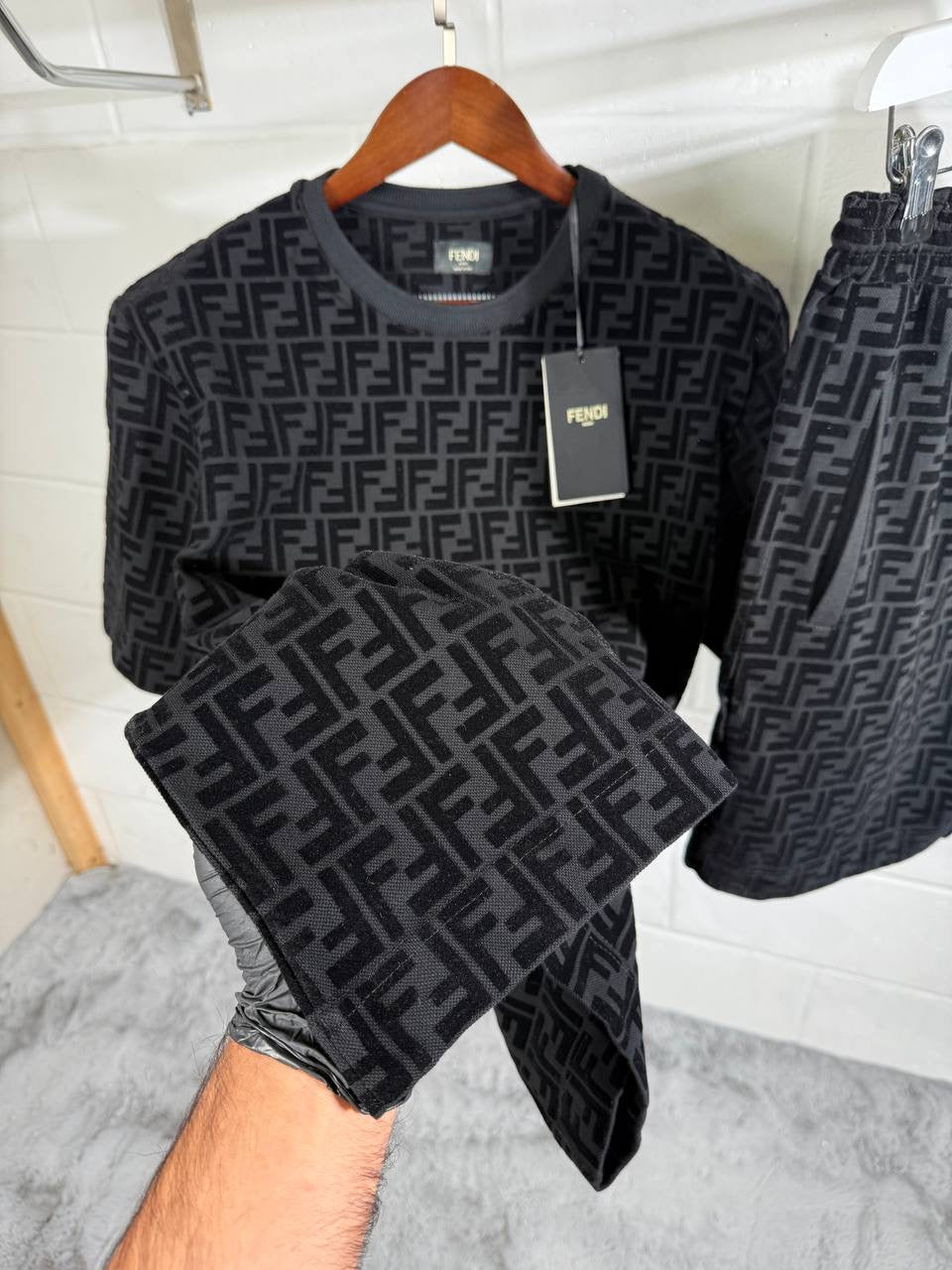 FND BLACK TOWEL SET