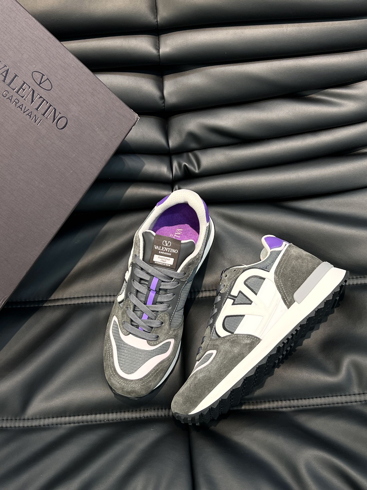 VLT SNEAKERS GREY (pre-order)