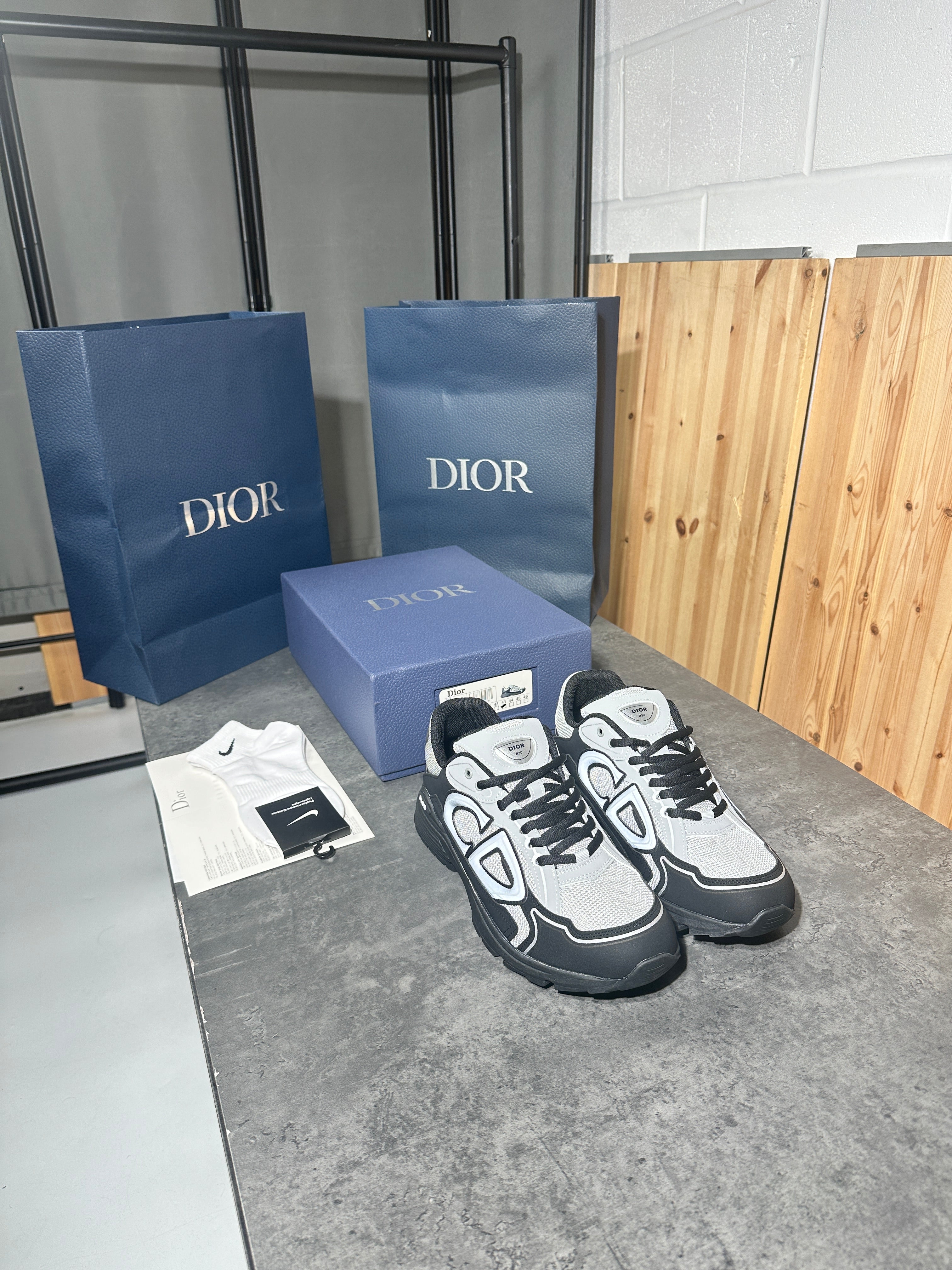 (pre-order)IOR - b30 black and grey