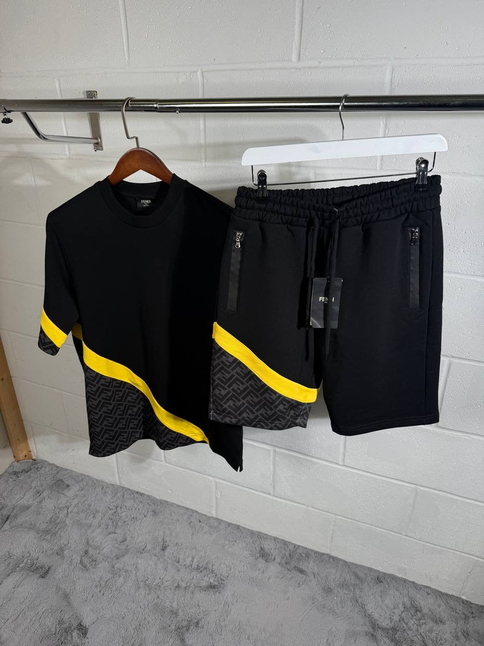 FND SET BLACK