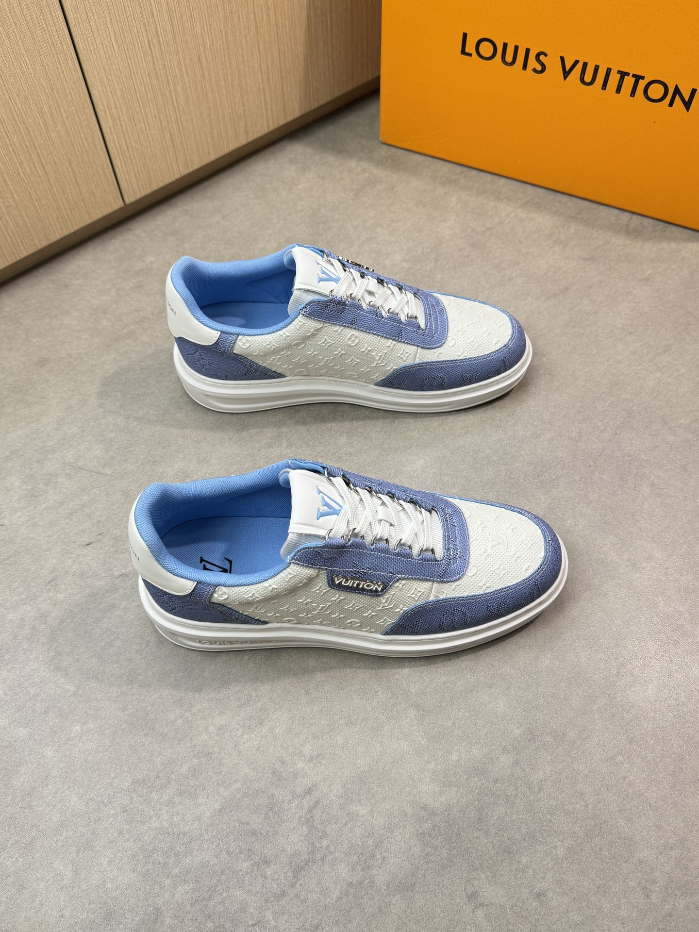 LVE SNEAKER (pre-order)