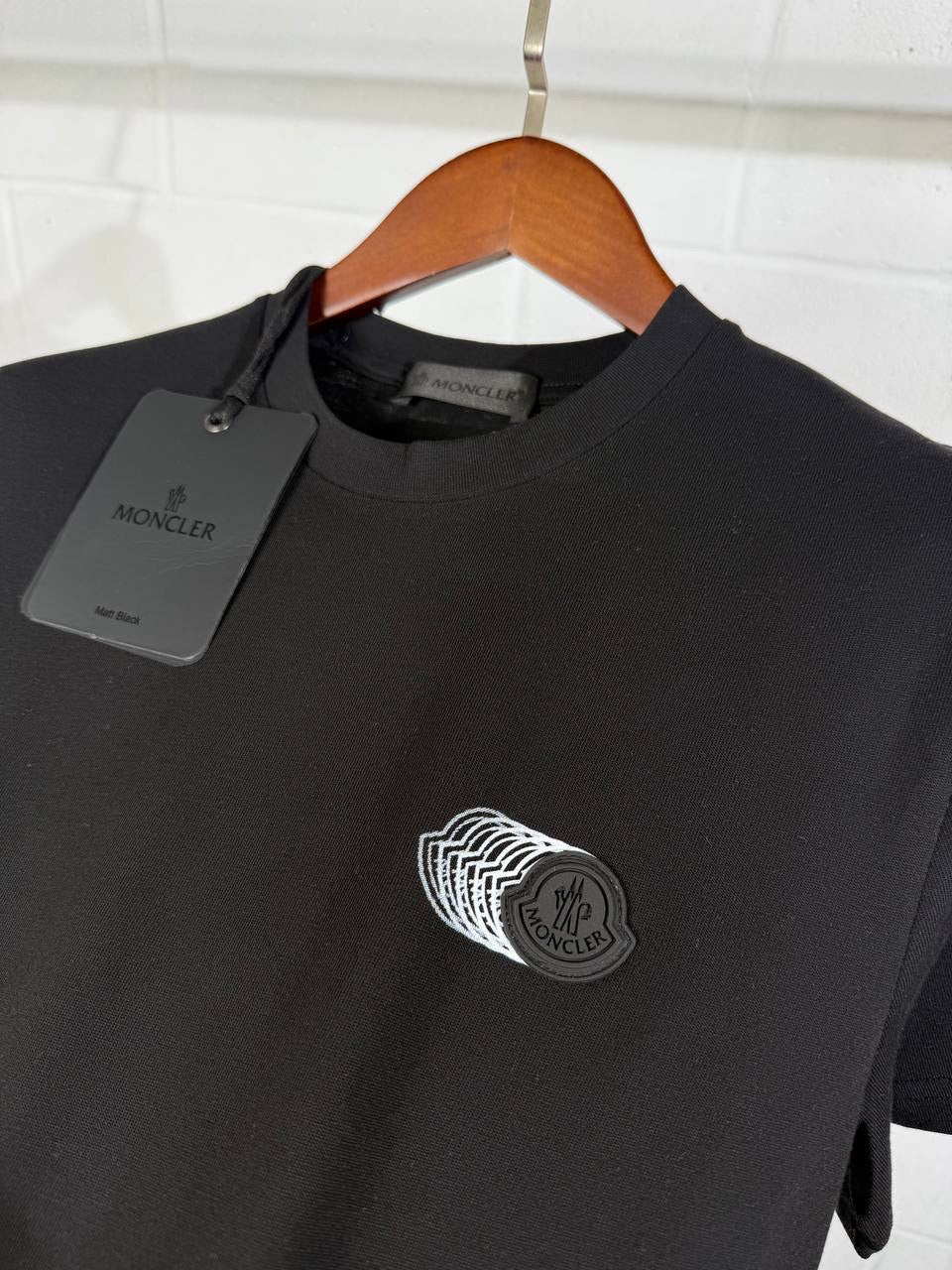 MNCLR BLACK TEE