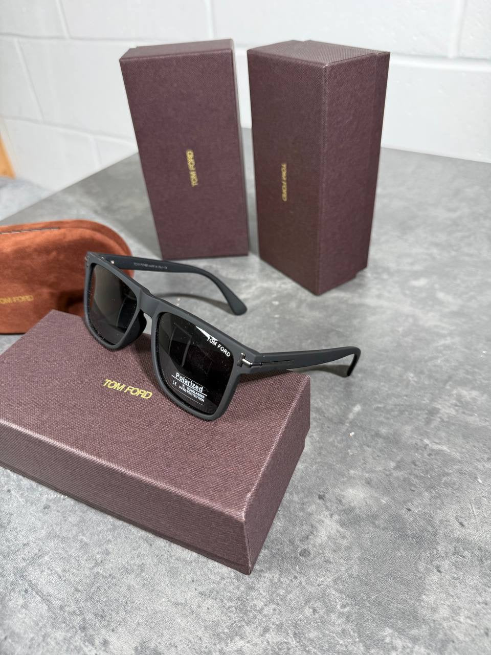 TOM SUNGLASSES