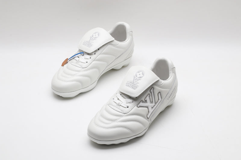 Baskets de football LVE blanches (précommande)