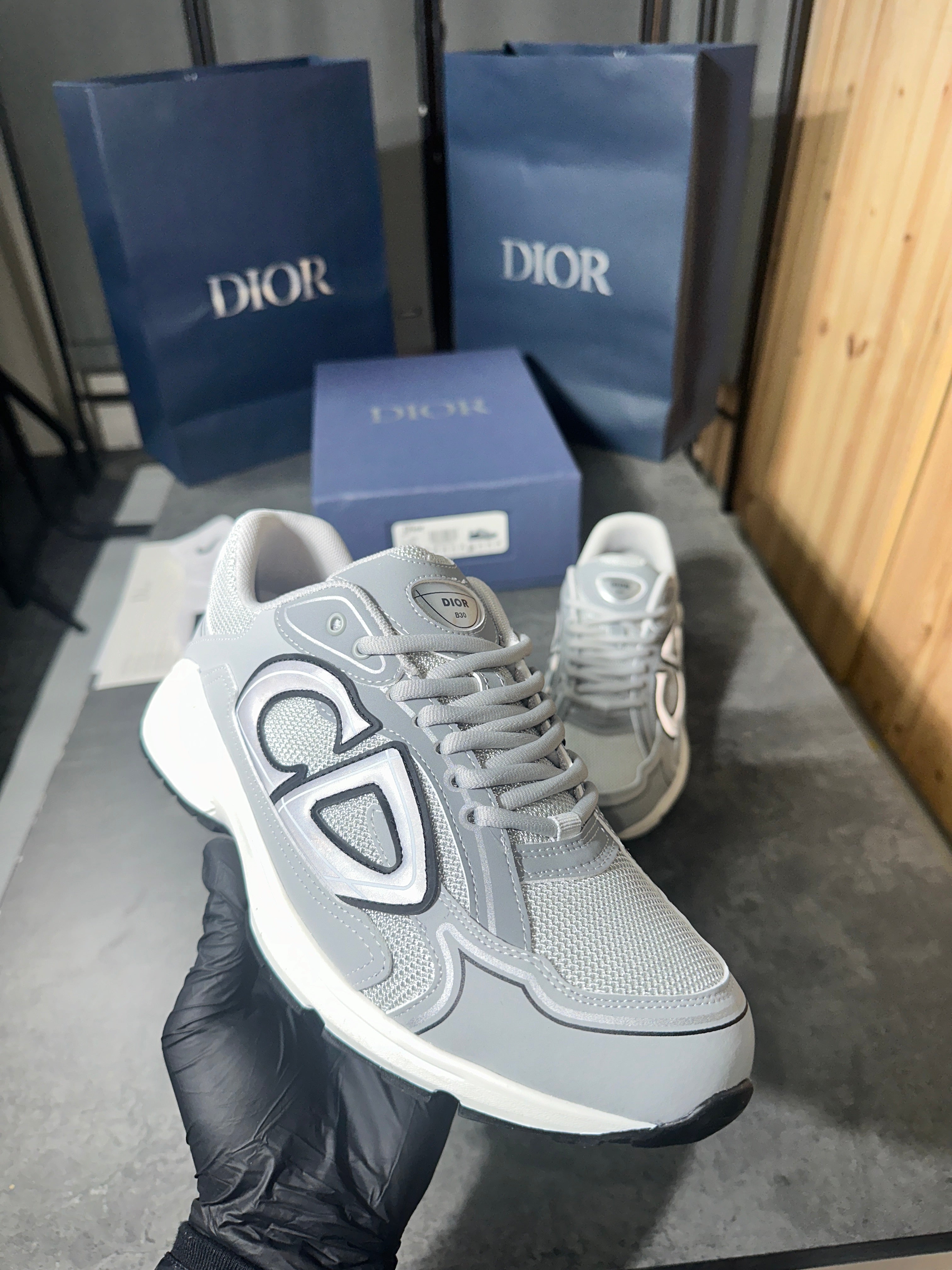 (pre-order)IOR - b30 grey and white