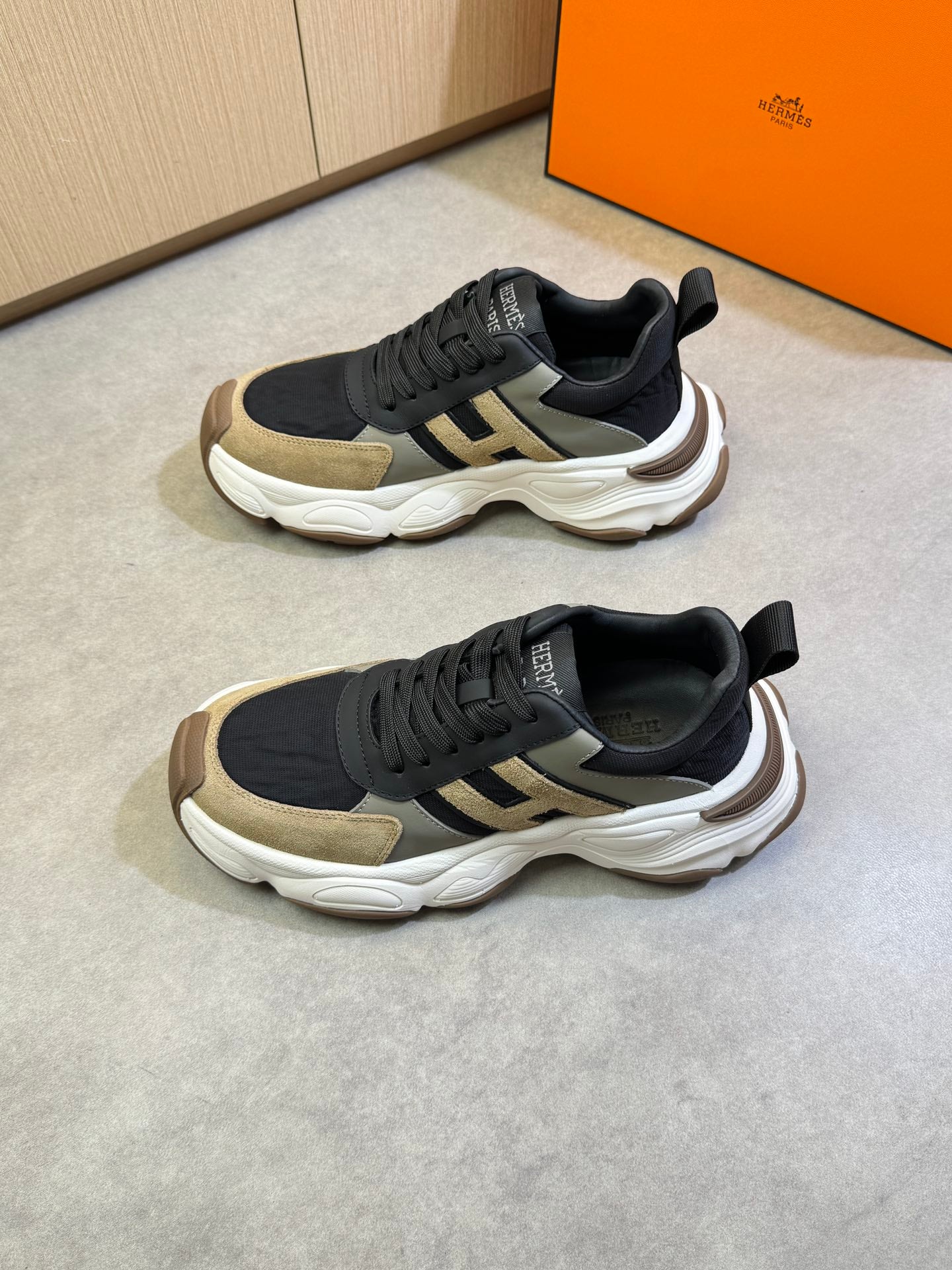 HRM TRAINERS (pre-order)