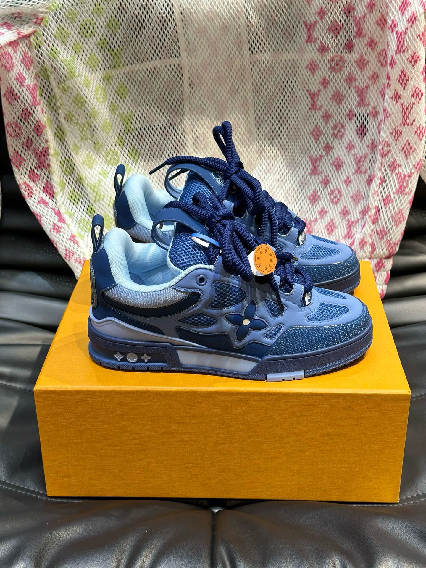 LVE SKATES BLEU (précommande)