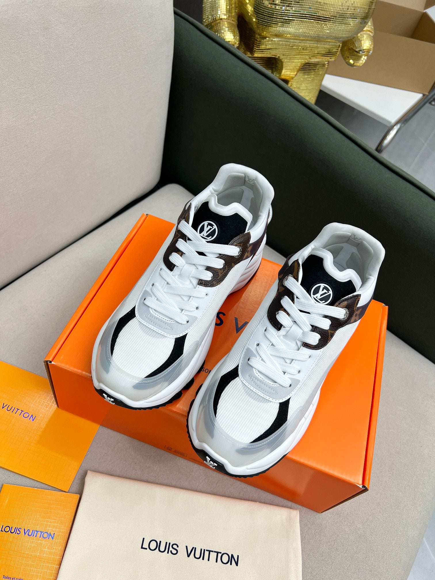 LVE LADIES TRAINERS (pre-order)