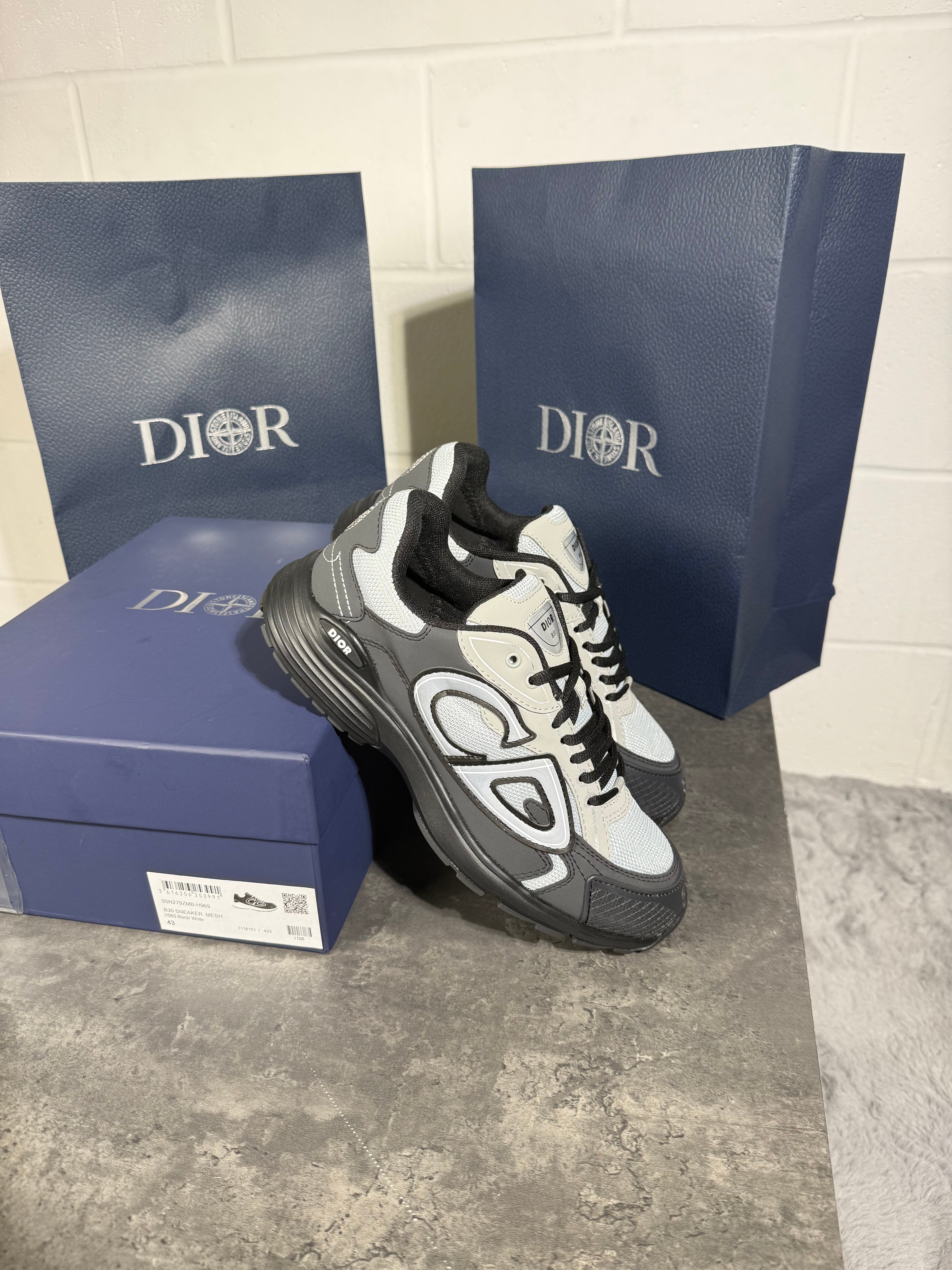 SI x B30 gris et noir