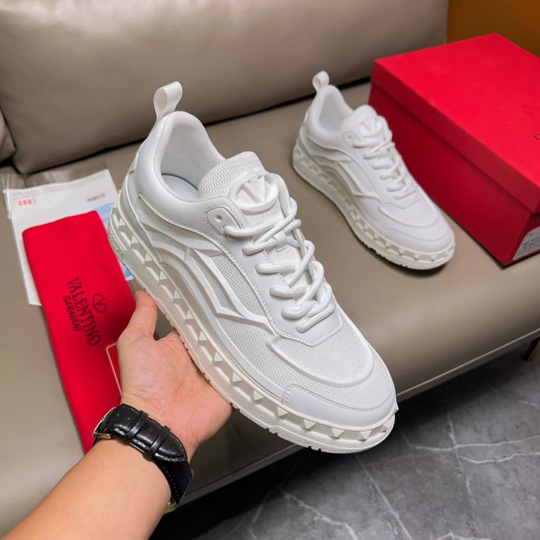 VLT SNEAKERS (pre-order)