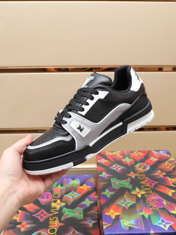 LVE BLACK & GREY (pre-order)