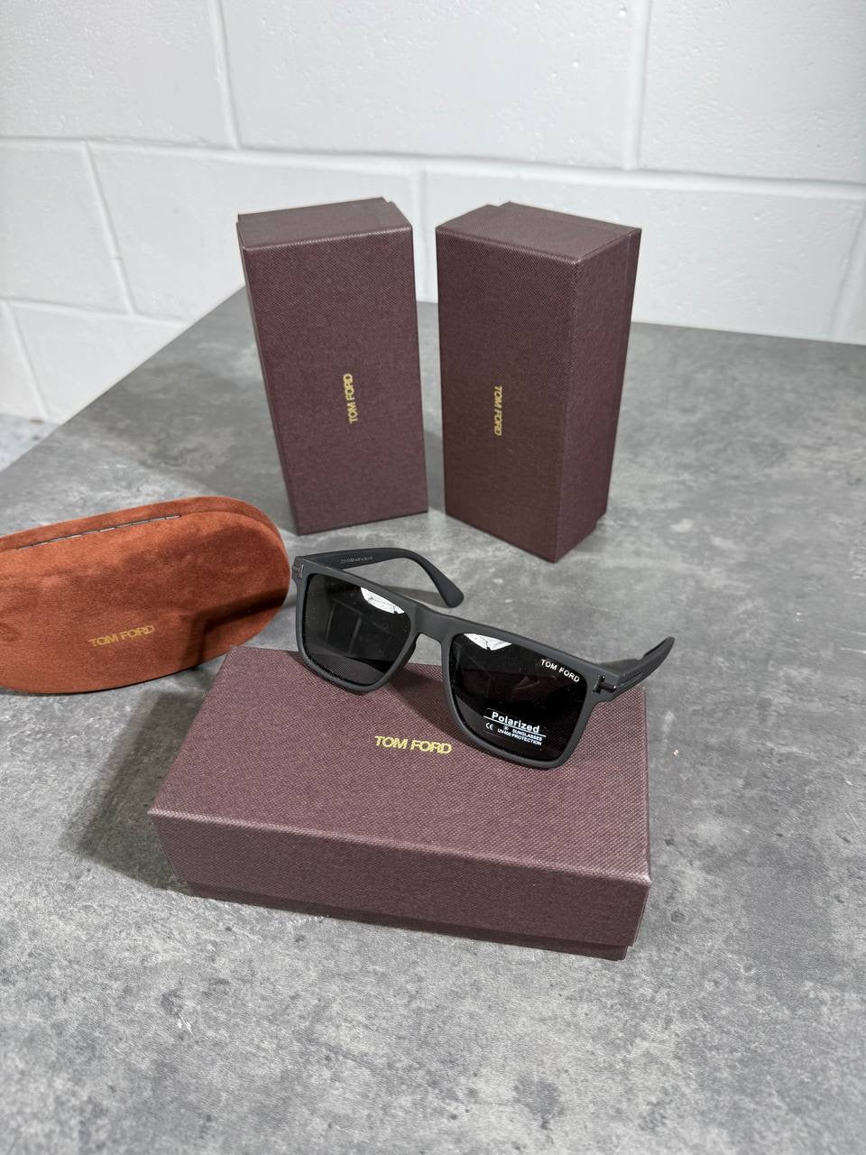 TOM SUNGLASSES