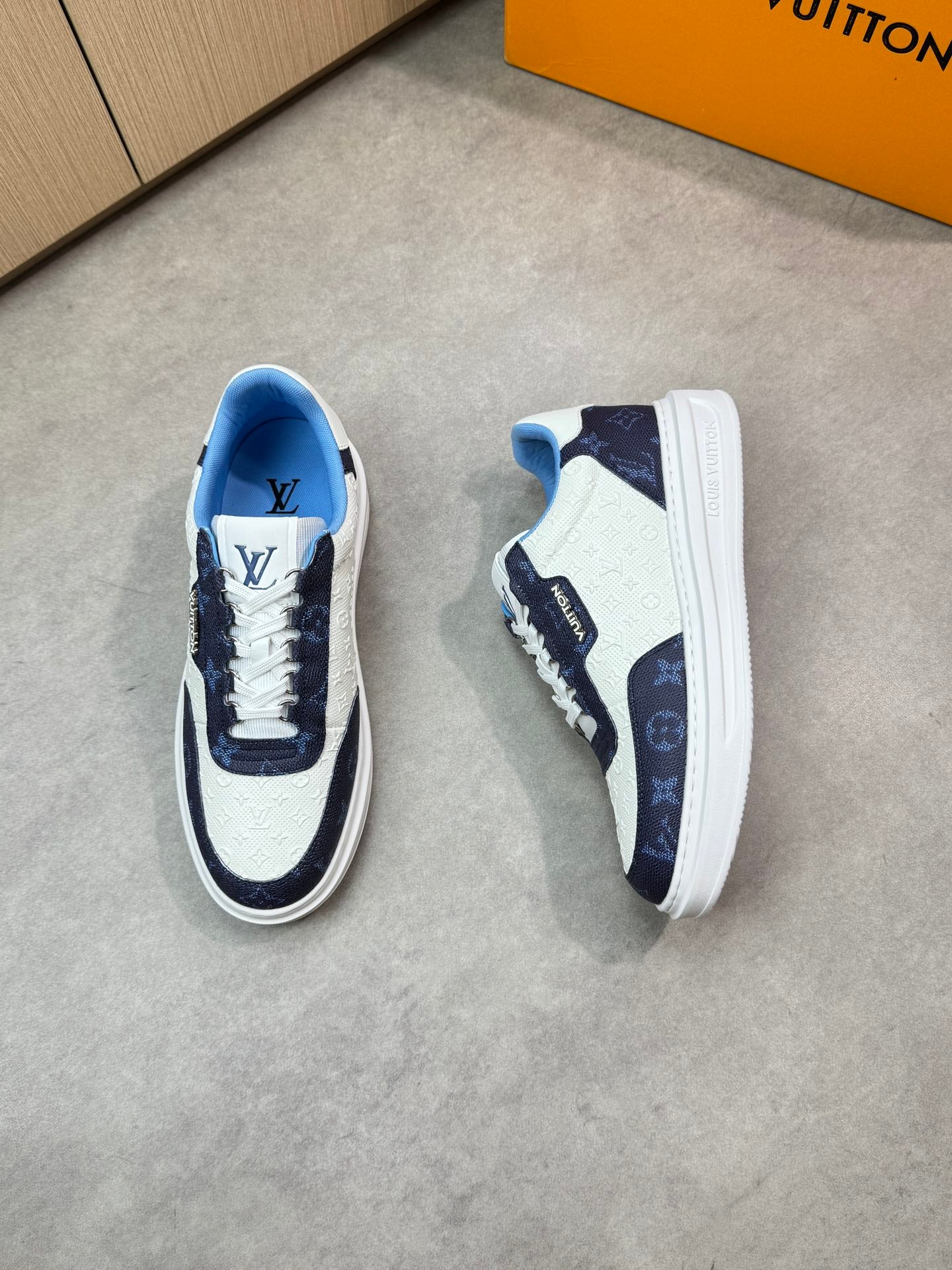 LVE SNEAKER (pre-order)