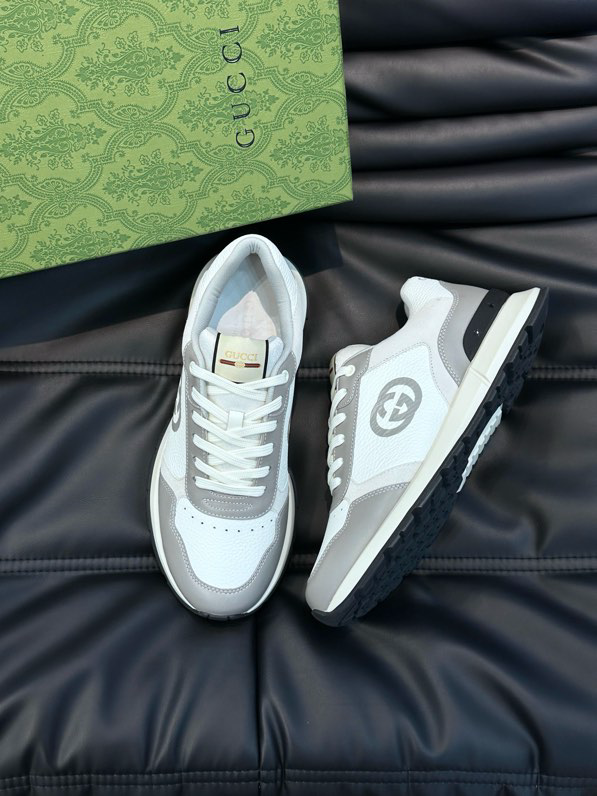 UCCI RUN AWAY (pre-order)