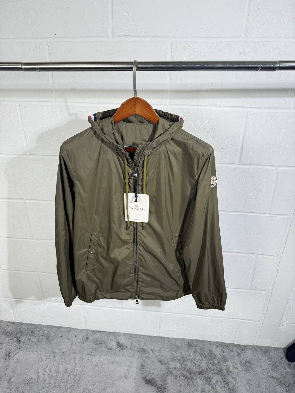 MNCLR WINDBREAKER KHAKI