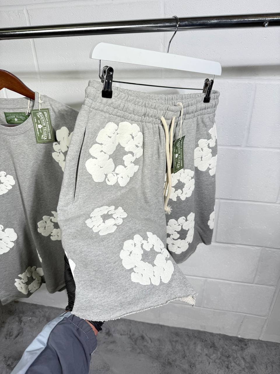 ENSEMBLE DNM GRIS