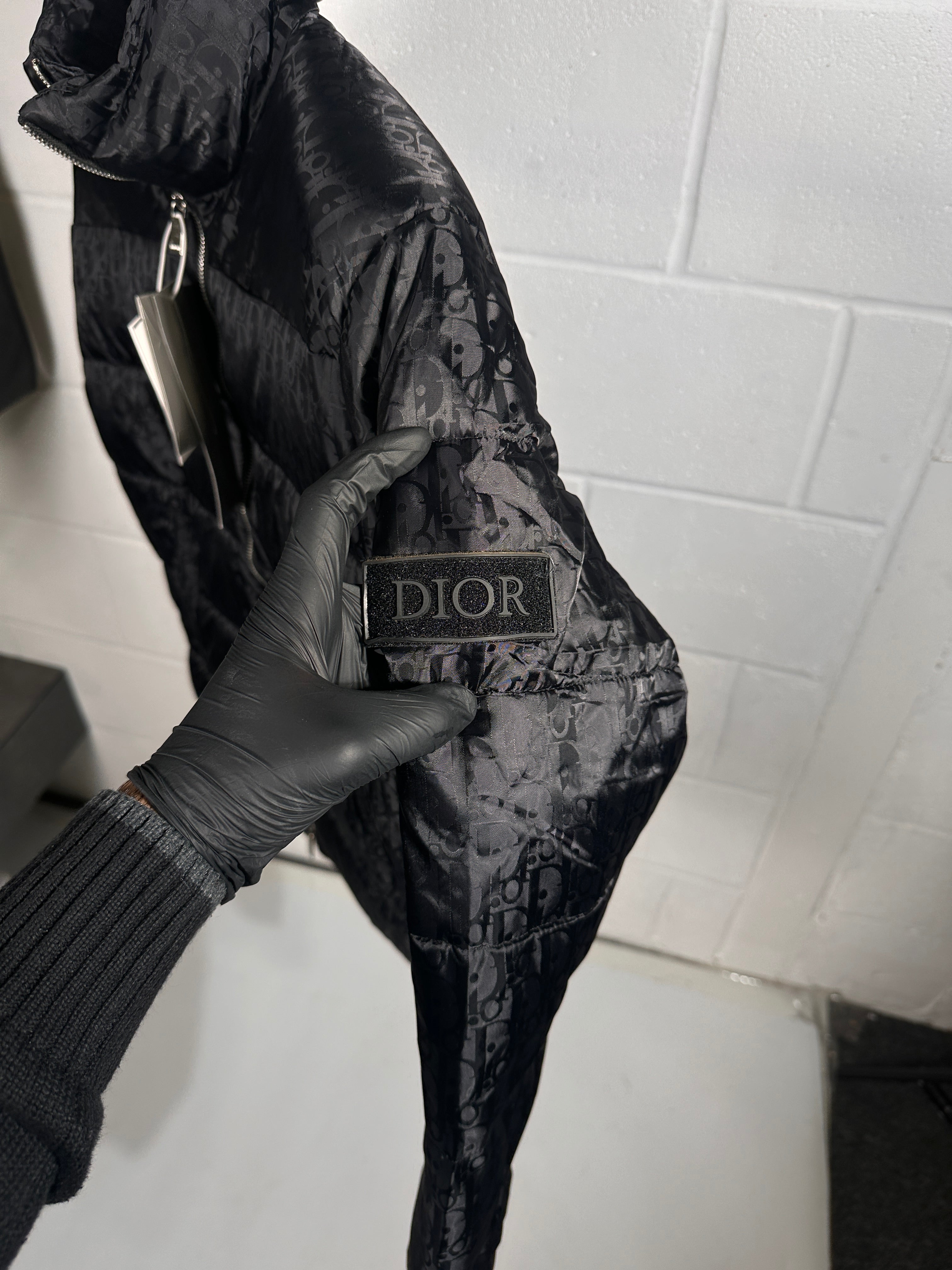 Dior oblique puffer black
