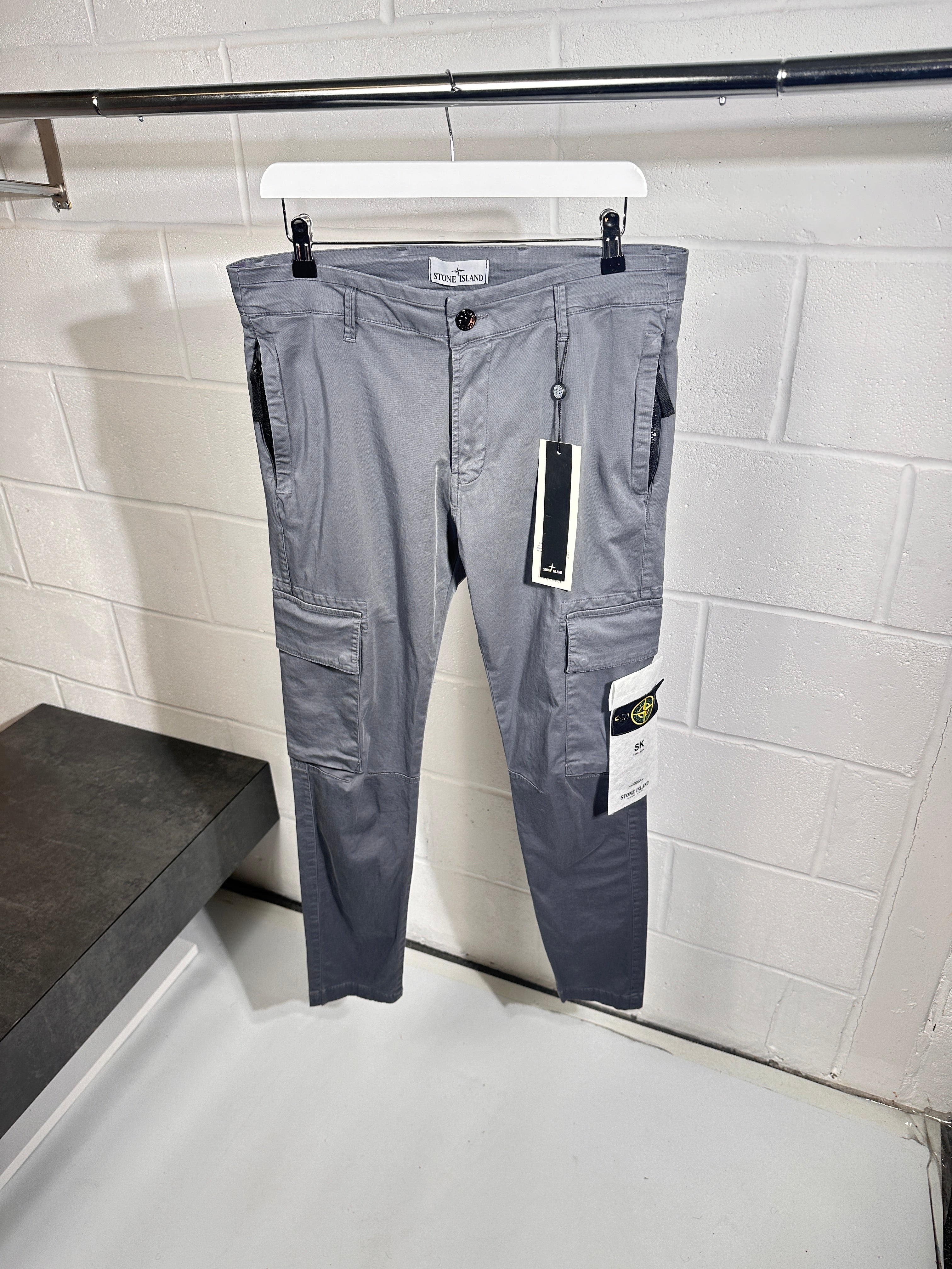 Pantalon cargo gris SI